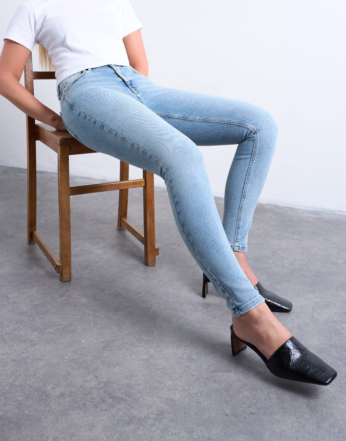 Topshop Hourglass Jamie high rise skinny jean in bleach