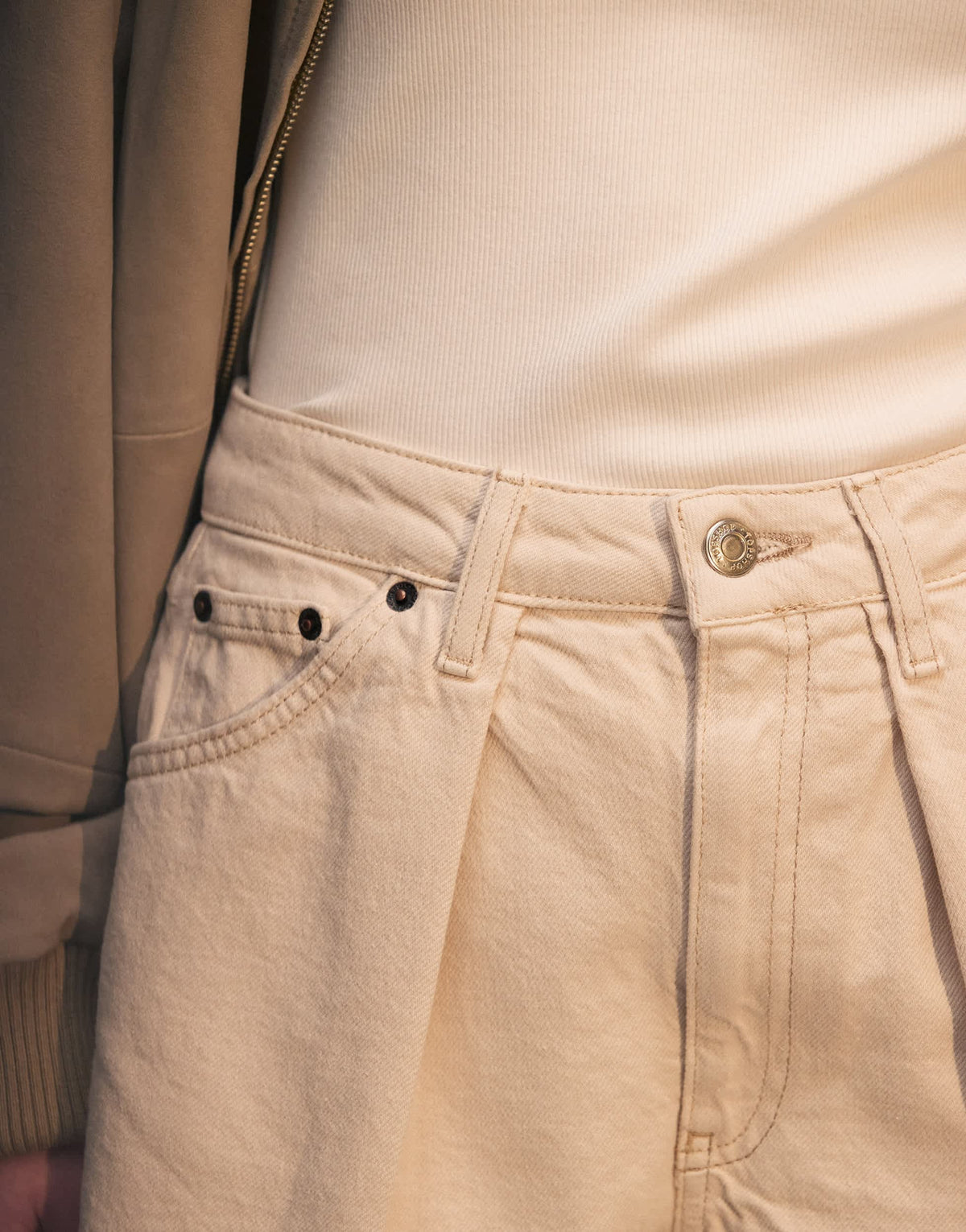 Topshop denim pleated shorts in white