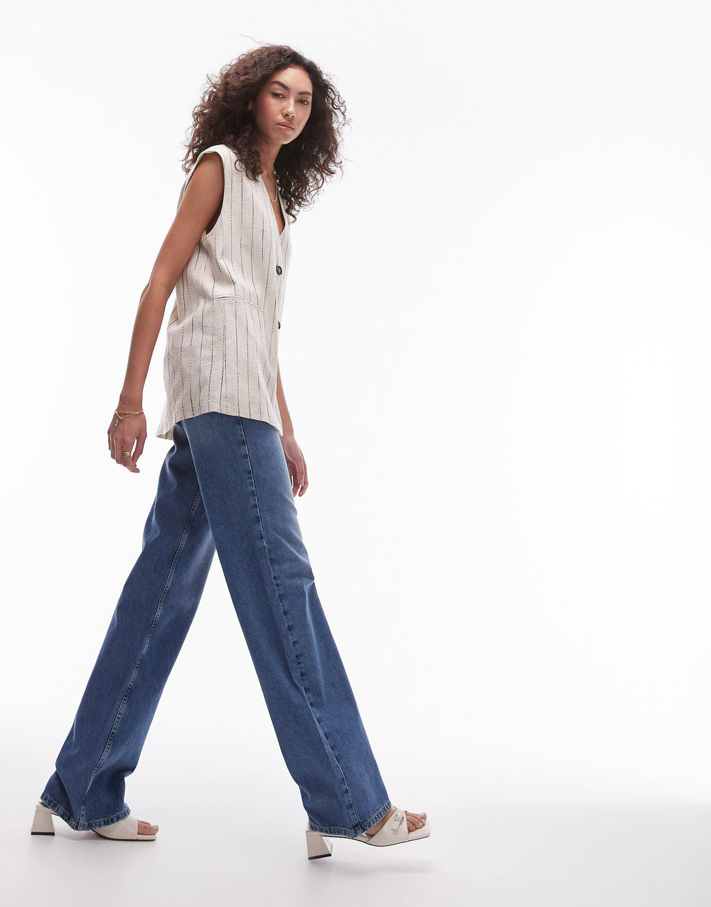 Topshop Tall Ember Low-Rise Straight Leg Jeans in Mittelblau