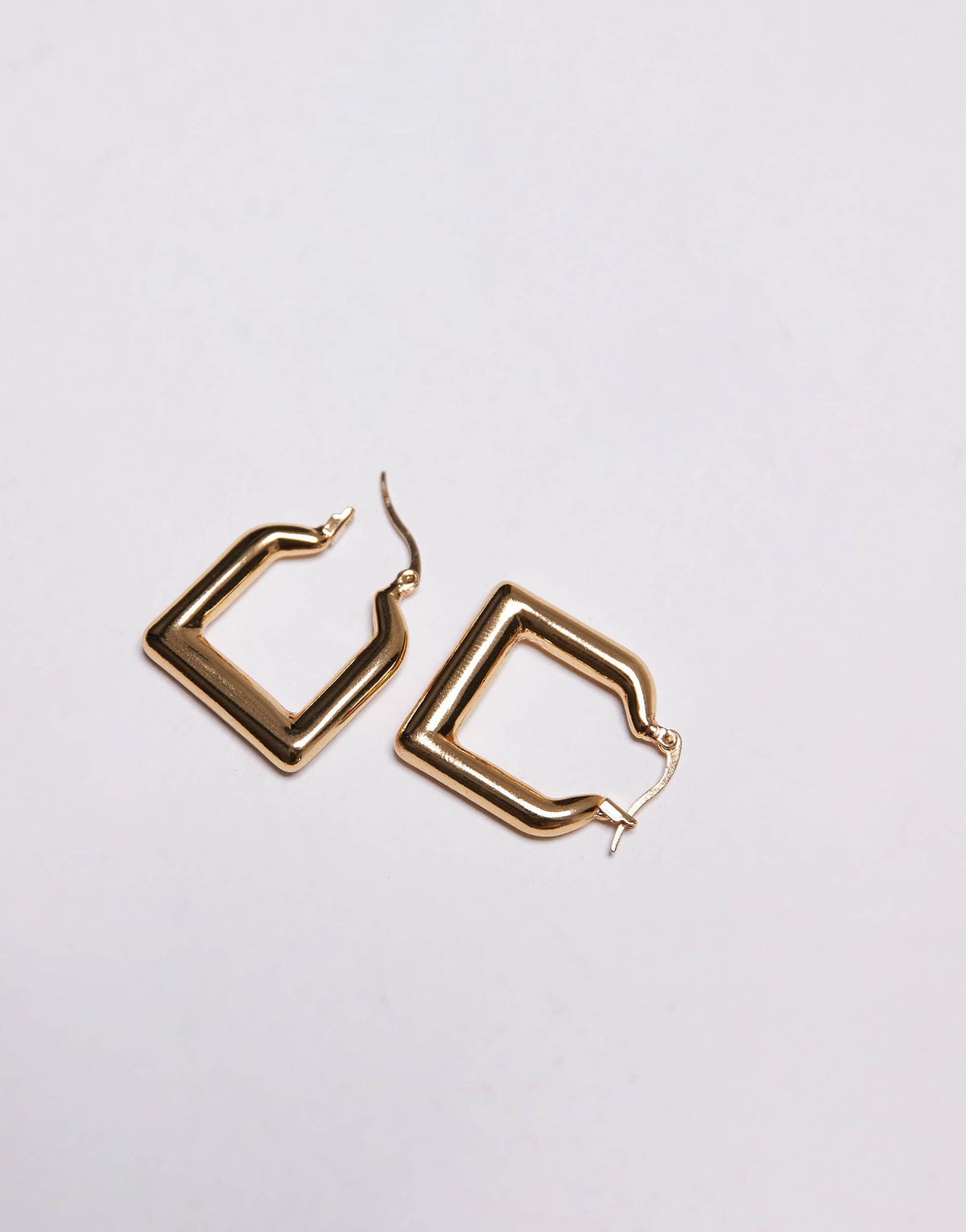 Topshop Elodie square hoop earring in 14k gold plated