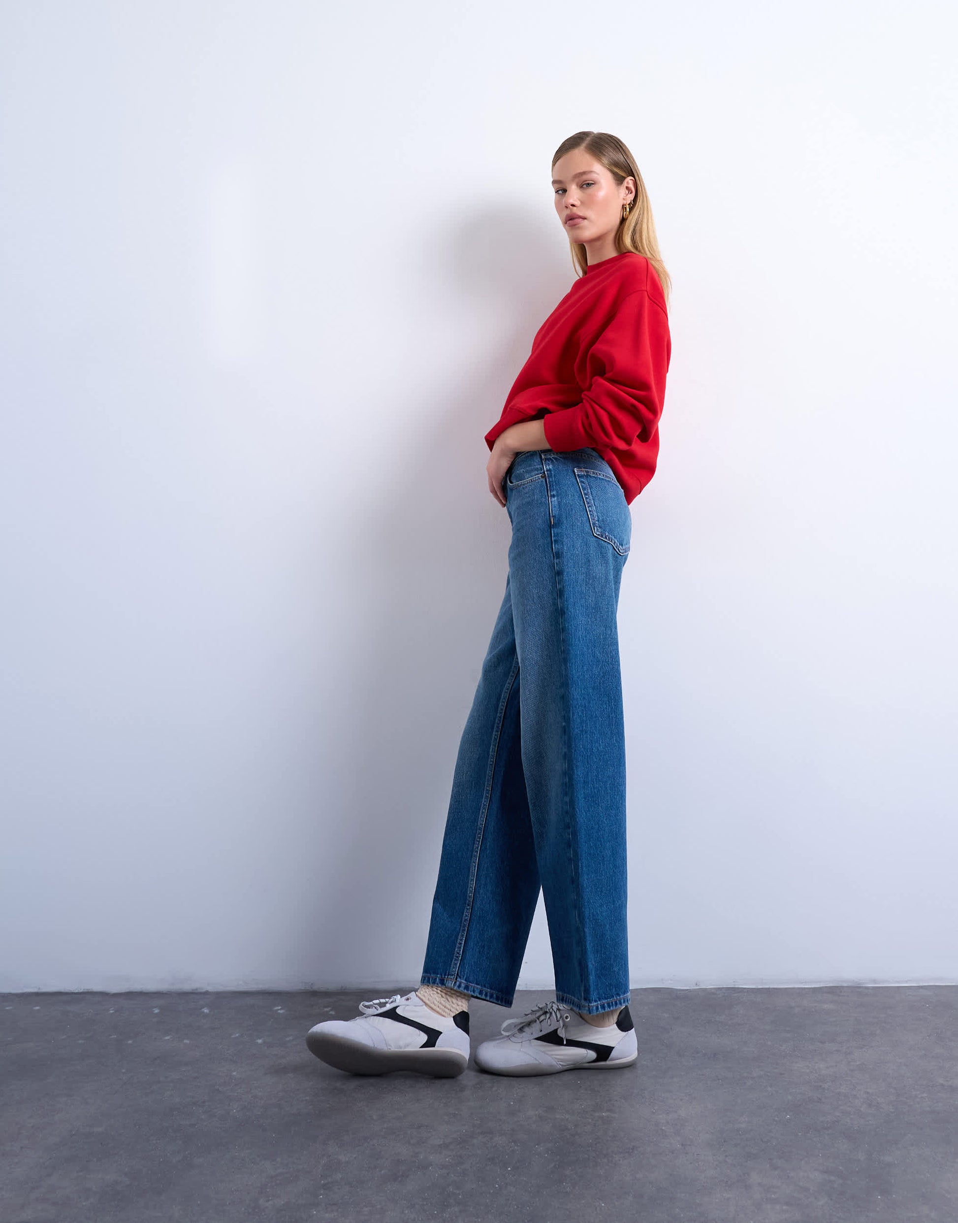 Topshop Cinch low rise relaxed jean in vintage blue