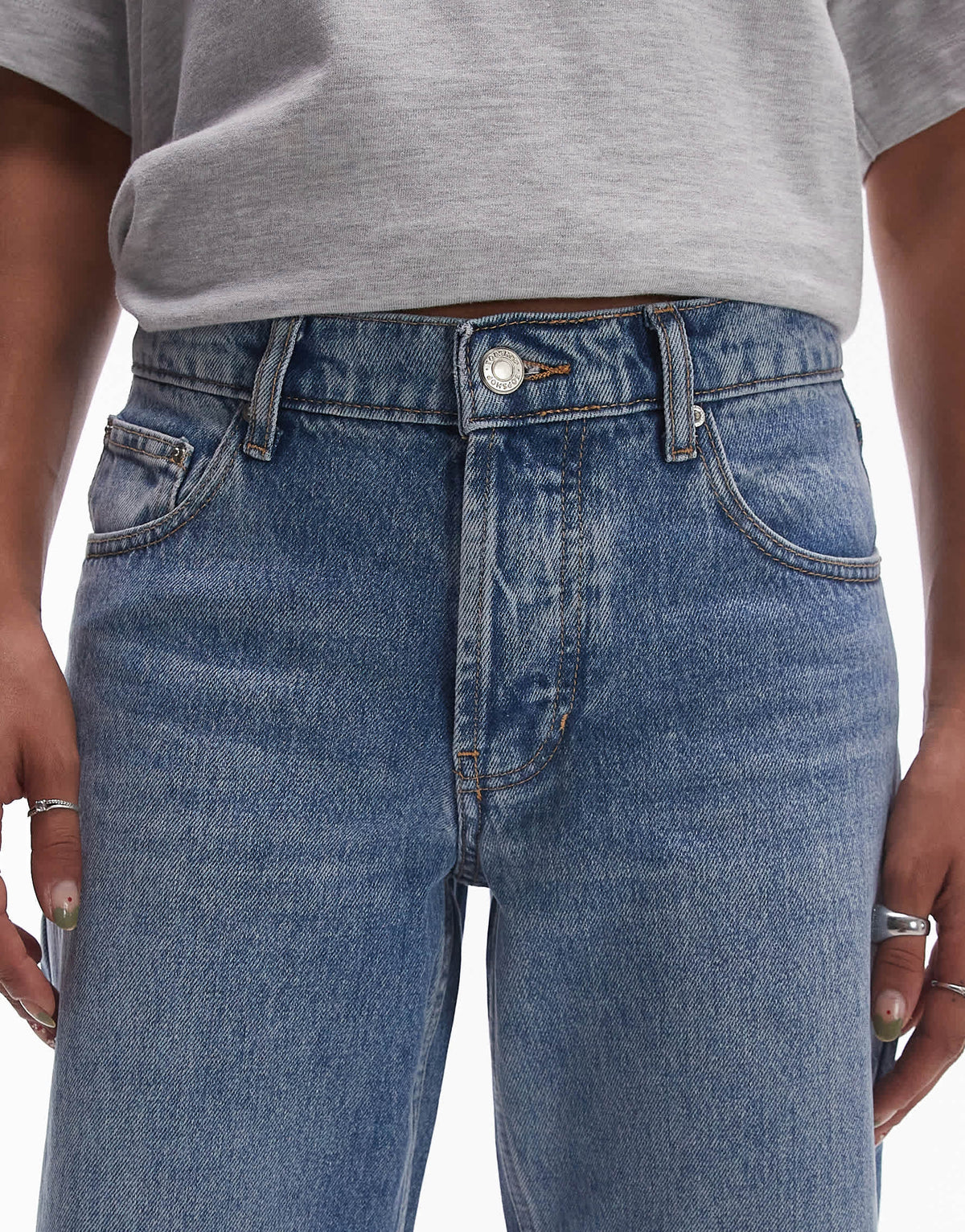 Topshop Ember low rise straight leg jean in bleach