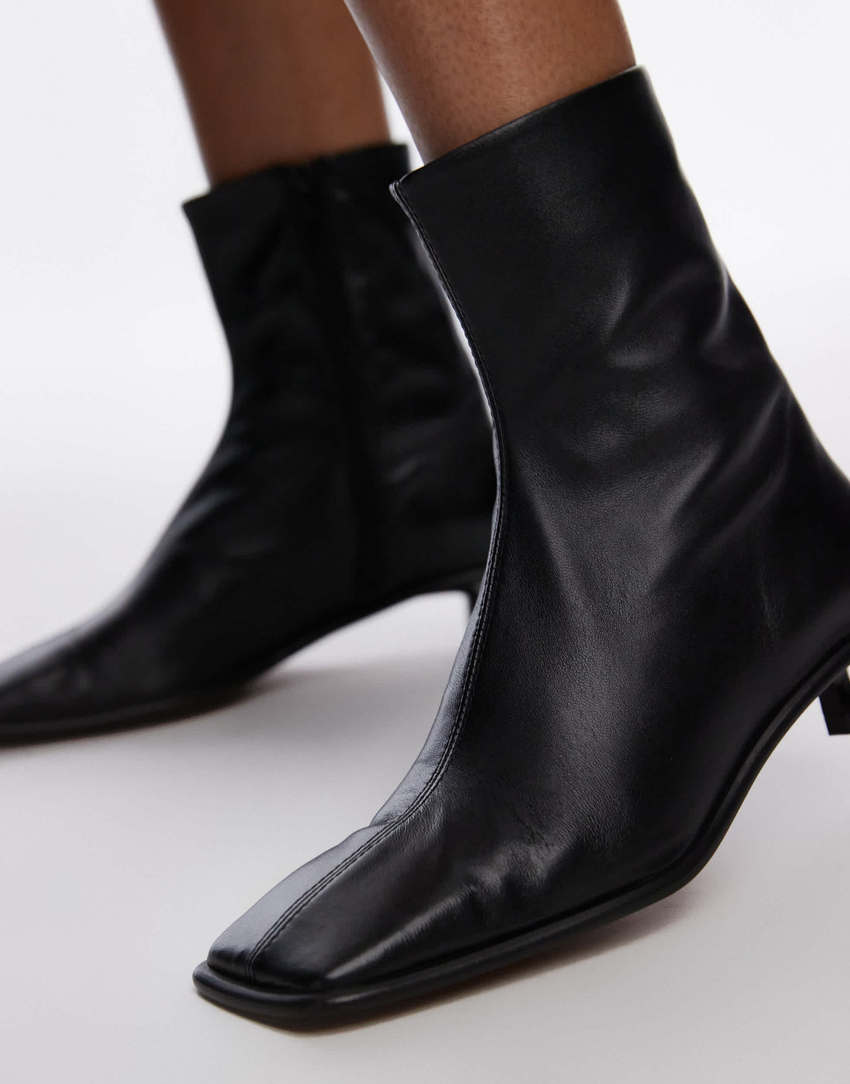 Topshop Noah premium leather heeled smart boot in black