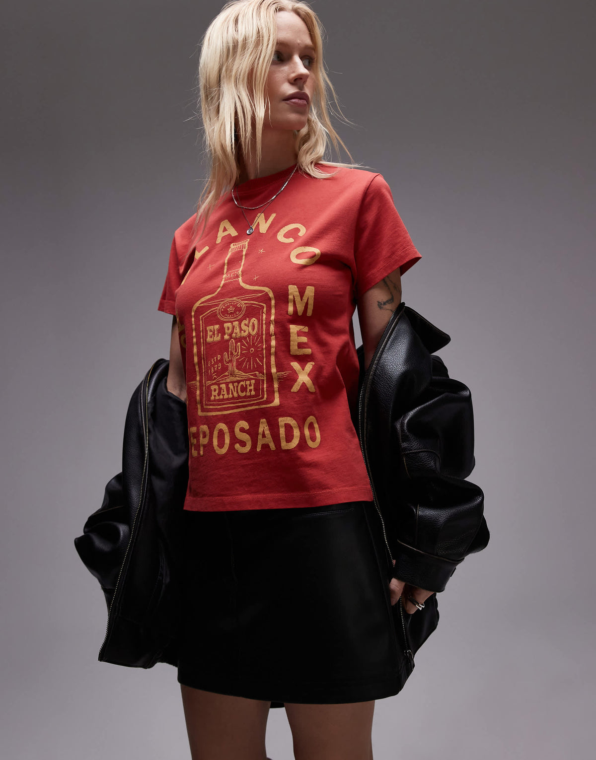 Topshop graphic blanco repasado boxy tee in red