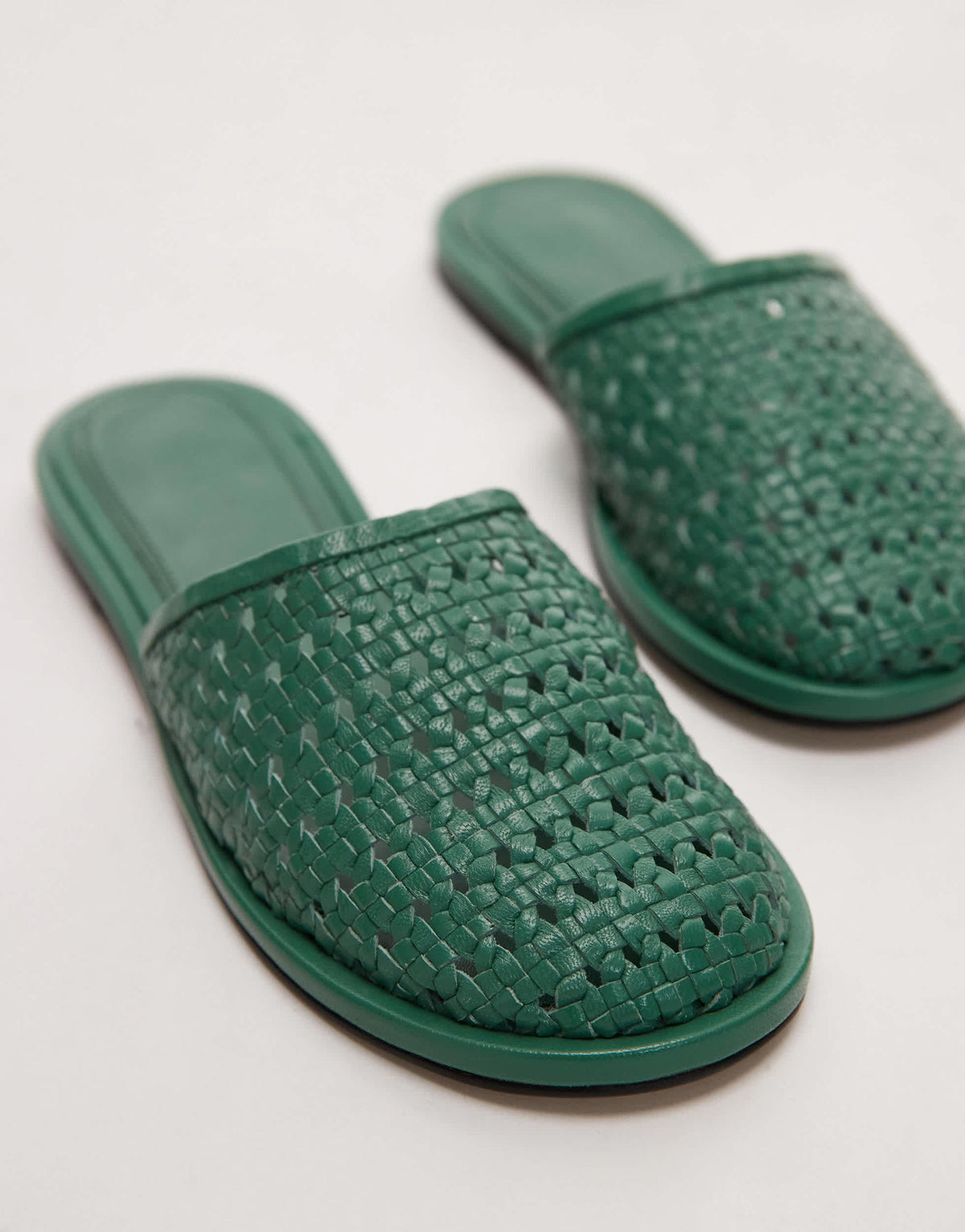 Topshop Bobby leather woven clog in green