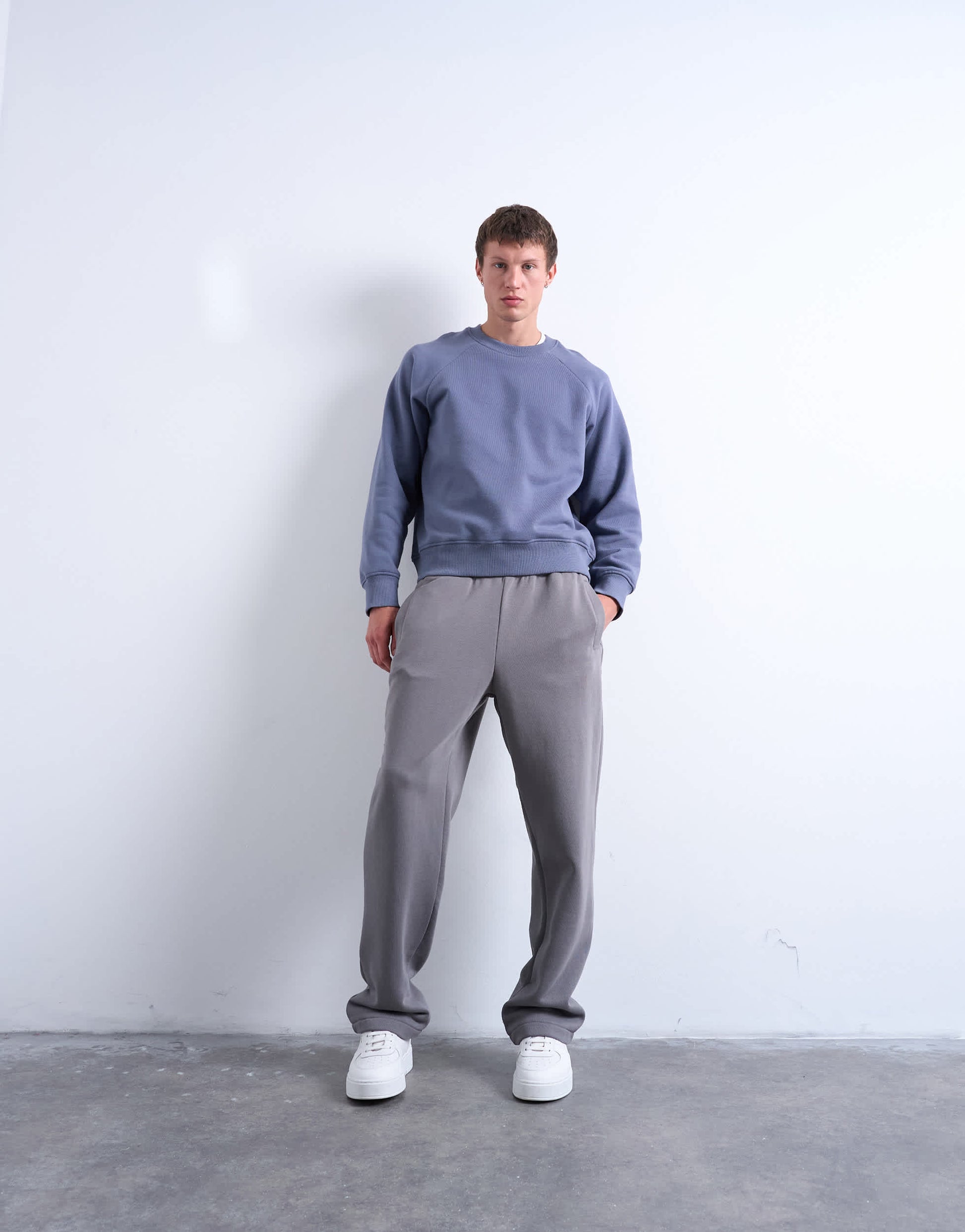 Topman straight leg jogger in mid grey