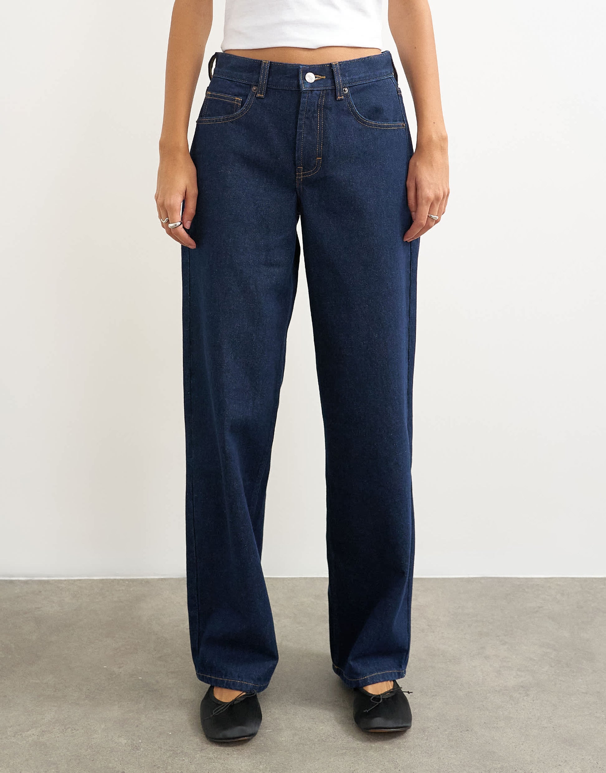 Topshop Cinch low rise relaxed jean in rinse indigo
