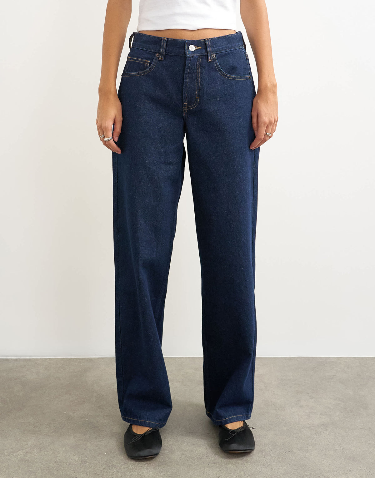 Topshop Cinch low rise relaxed jean in rinse indigo