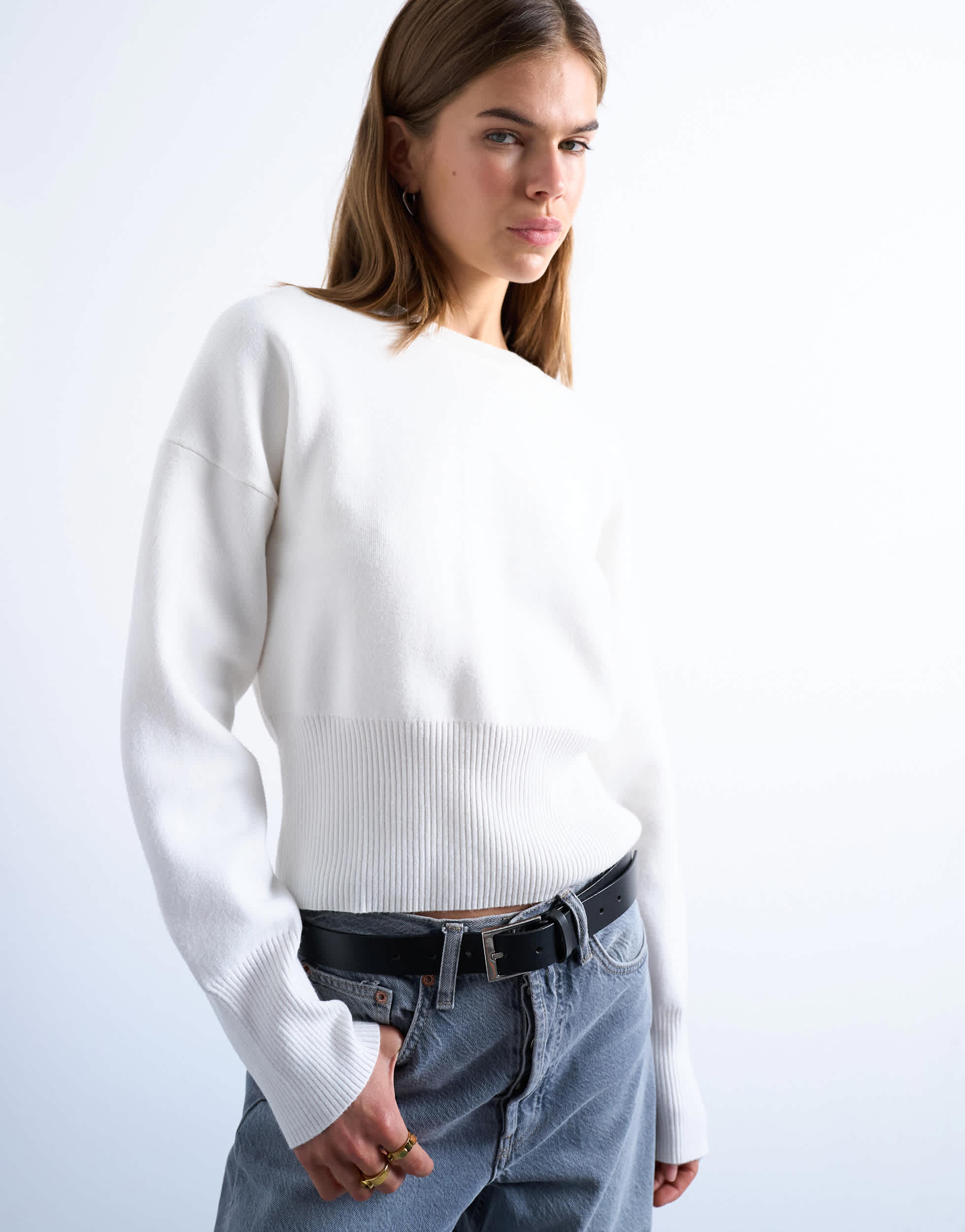 Pull en maille Topshop à la taille cintrée, couleur ivoire