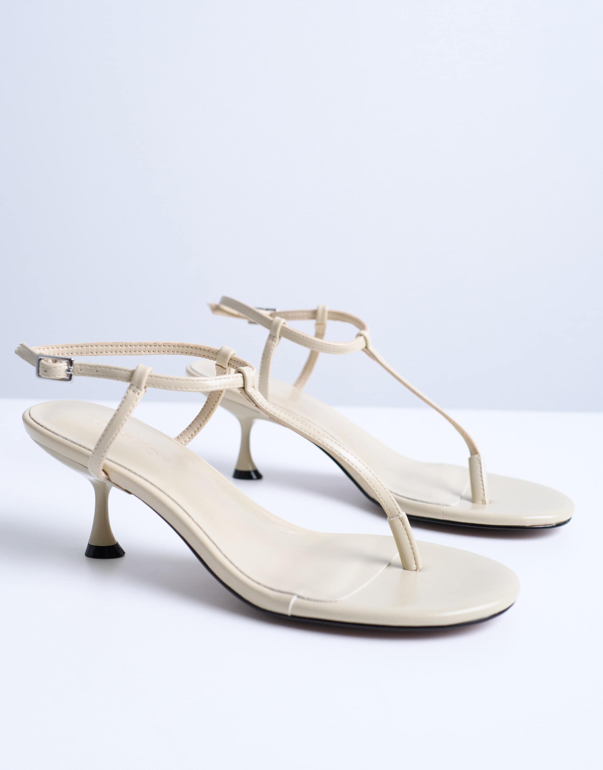 Topshop Imani toe thong mid heel in off white
