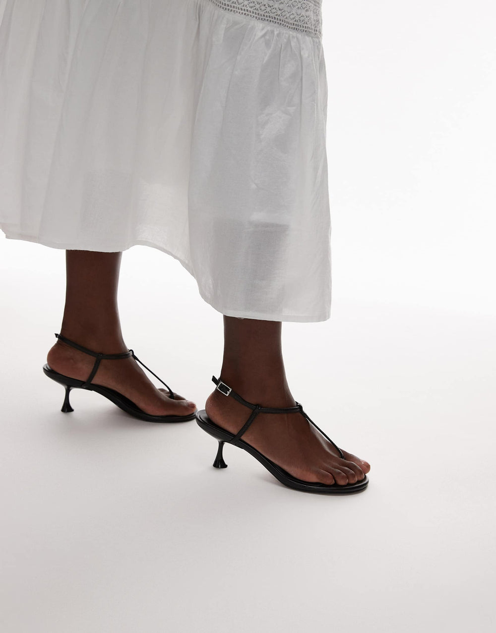 Topshop Imani Zehentrenner mit mittelhohem Absatz in Schwarz