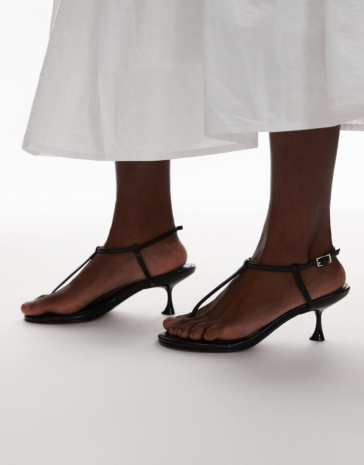 Topshop Imani toe thong mid heel in black