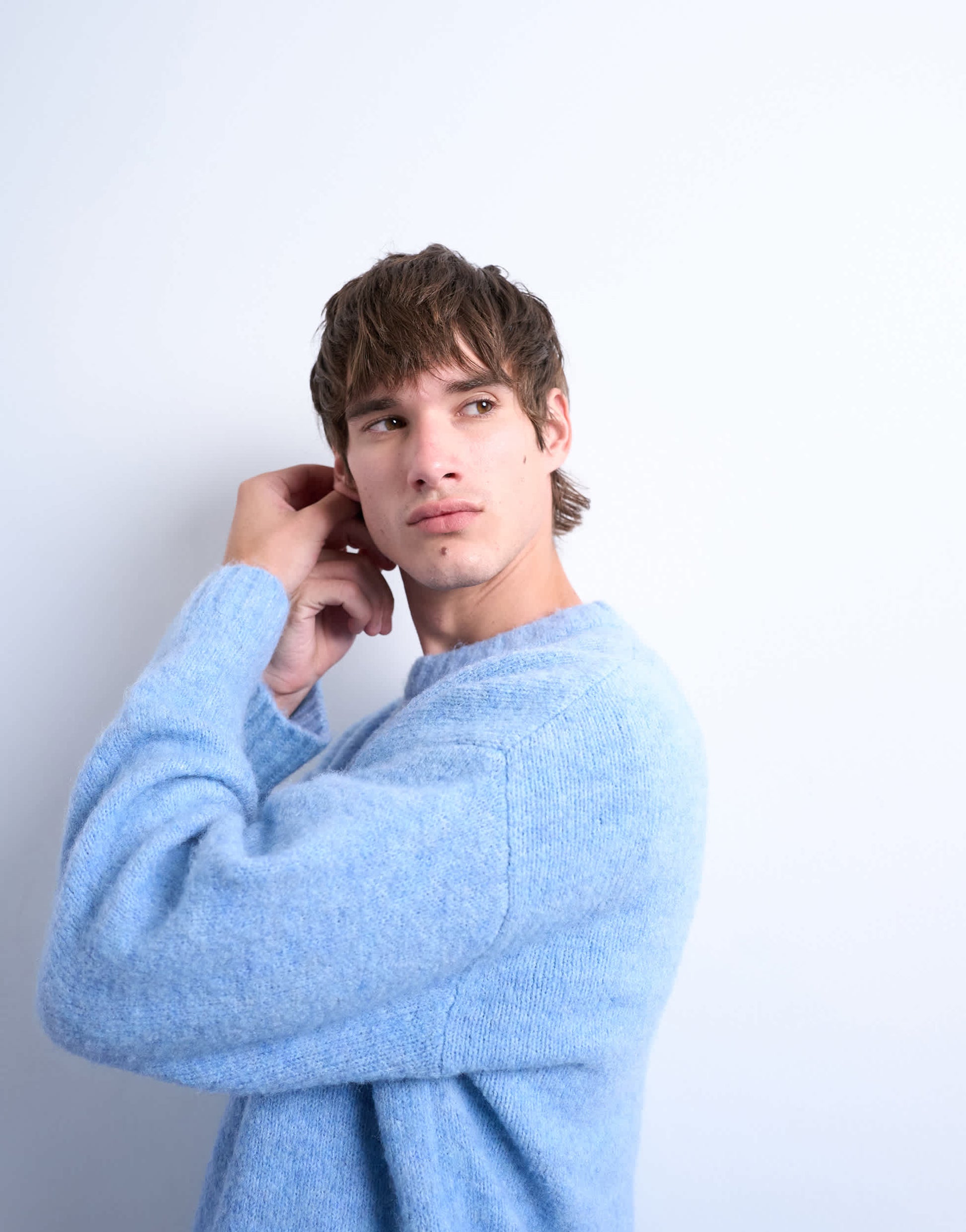 Topman loose knit crew jumper in mid blue