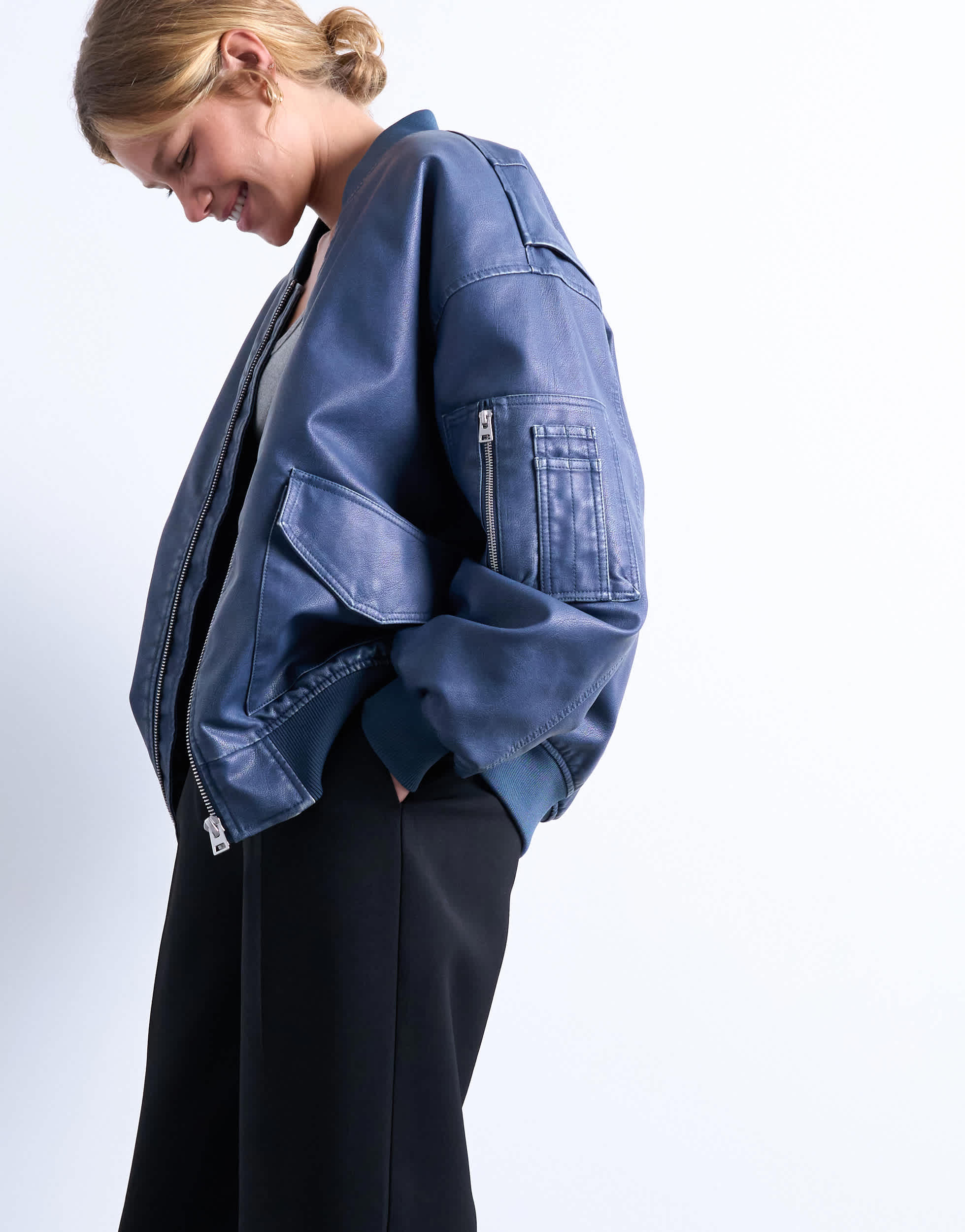 Topshop MA1 Bomberjacke aus gewaschenem Kunstleder in Denimblau