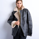 Topshop super Oversized Vintage Wash Shearling Aviator Bomberjacke in Schwarz