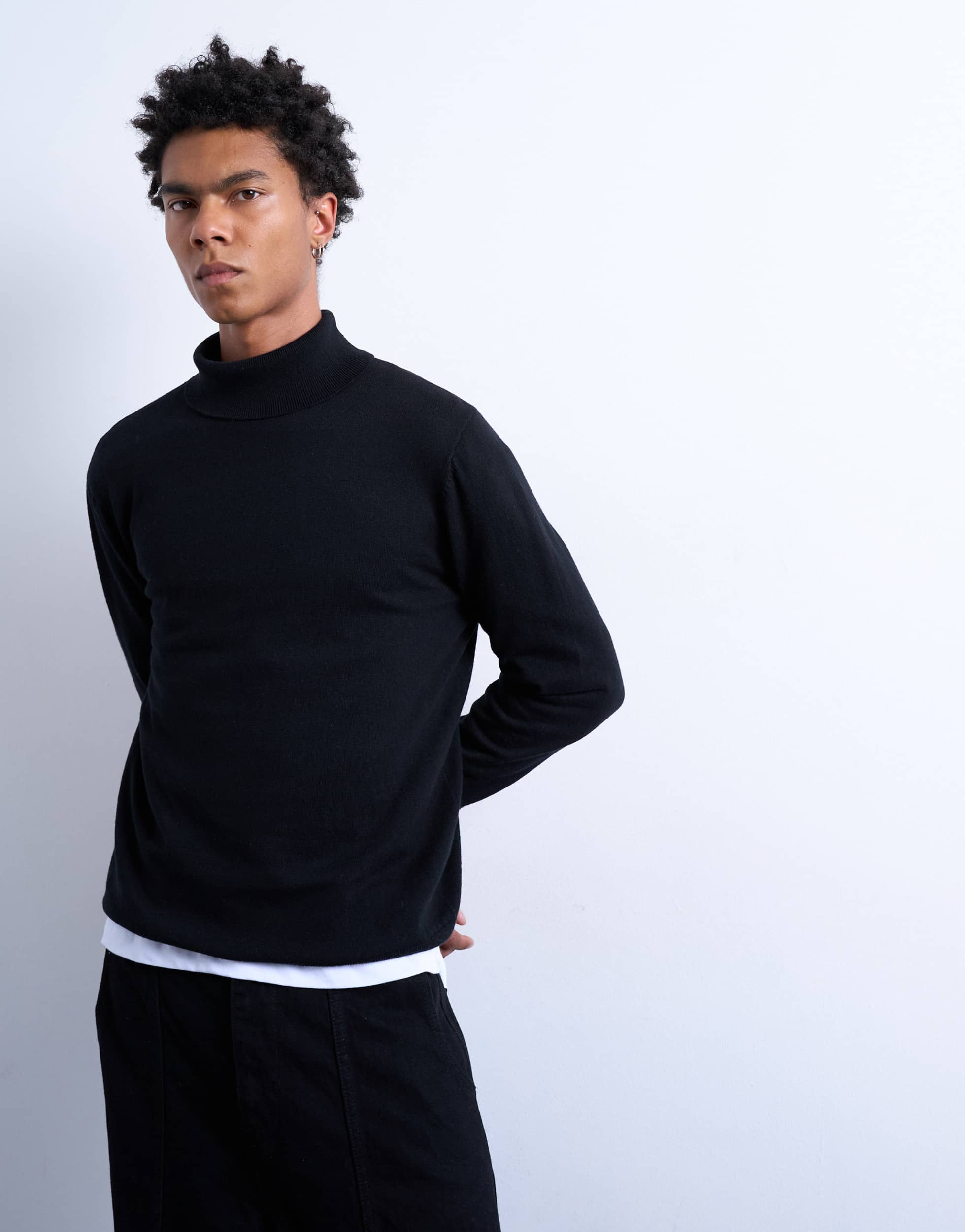Topman – col roulé noir essentiel en maille