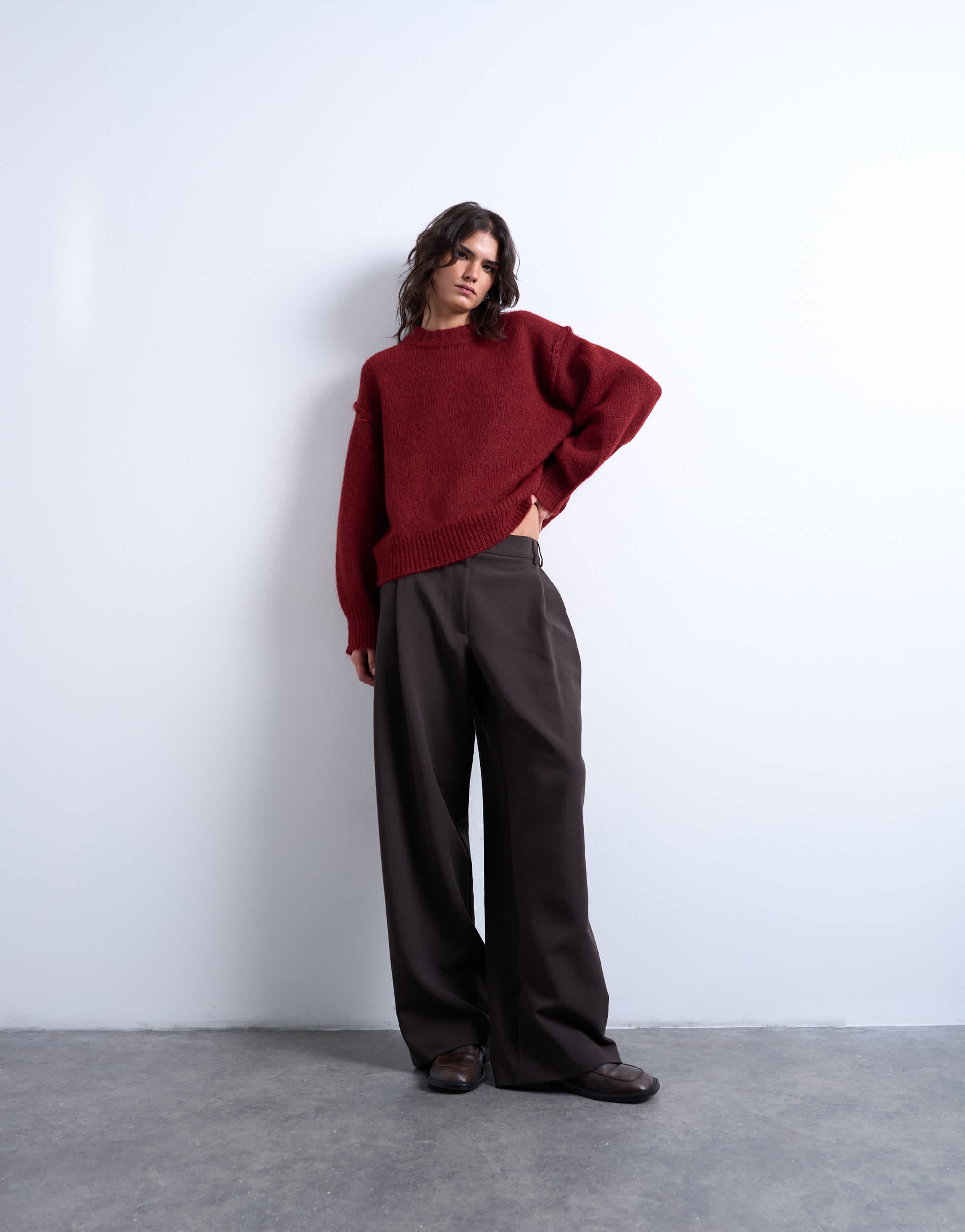 Pull Topshop rouge en maille de laine mélangée duveteuse à coutures apparentes.