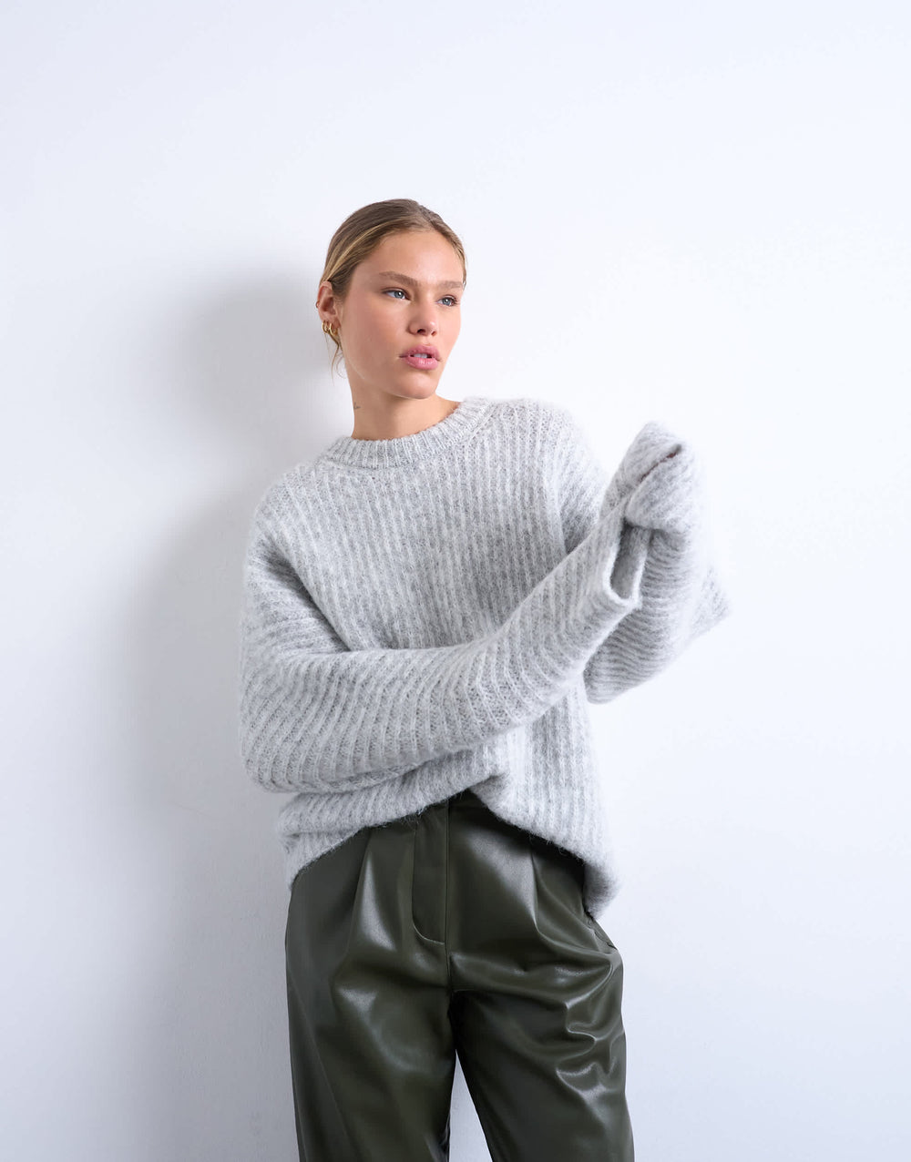 Topshop Strickpullover im Oversize-Stil mit Rippstrick und Ballonärmeln in Grau