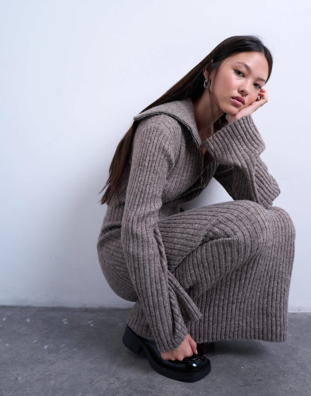 Topshop knitted ring zip midi dress in brown