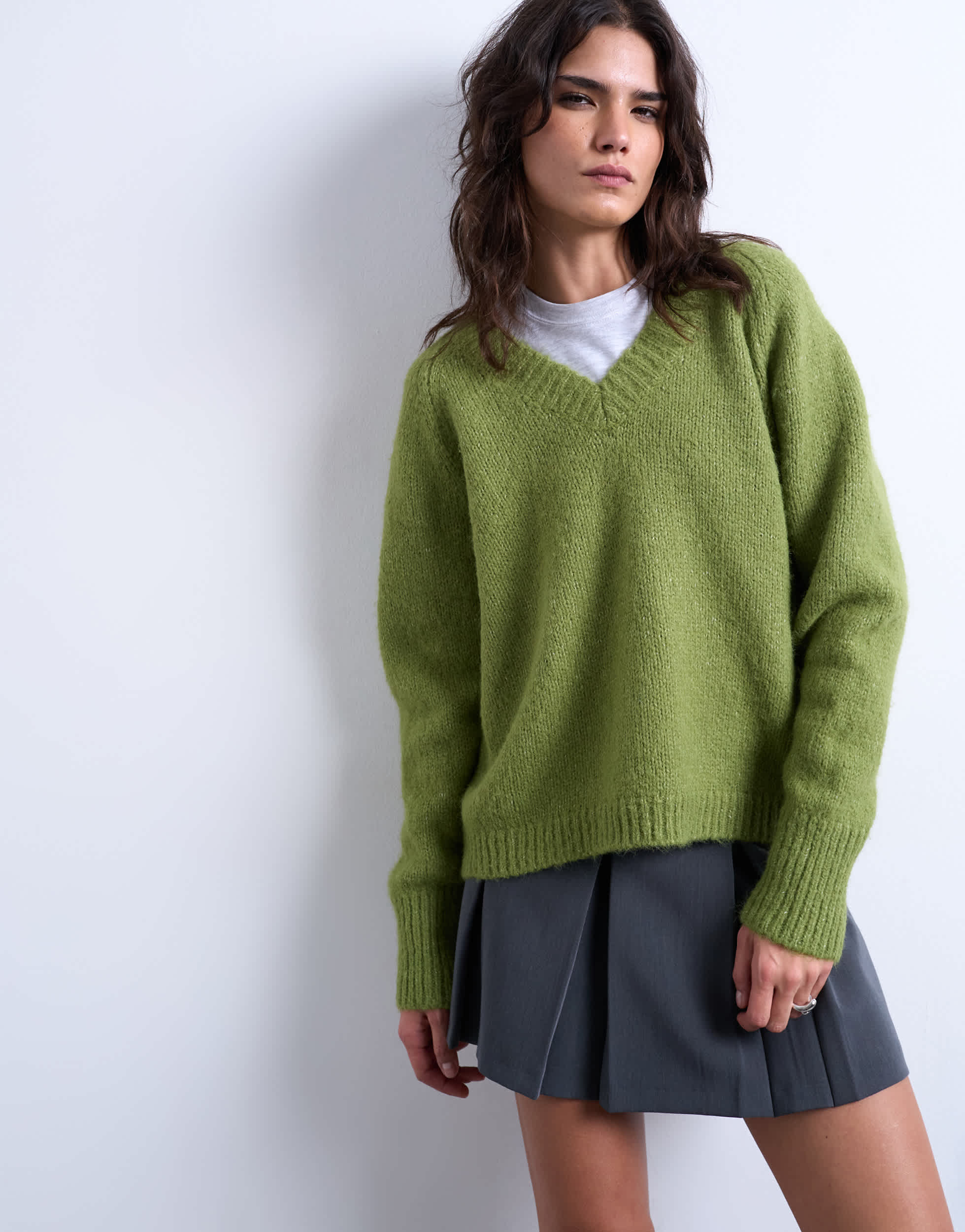 Topshop Strickpullover aus Wollmischung mit flauschigem V-Ausschnitt in Grün