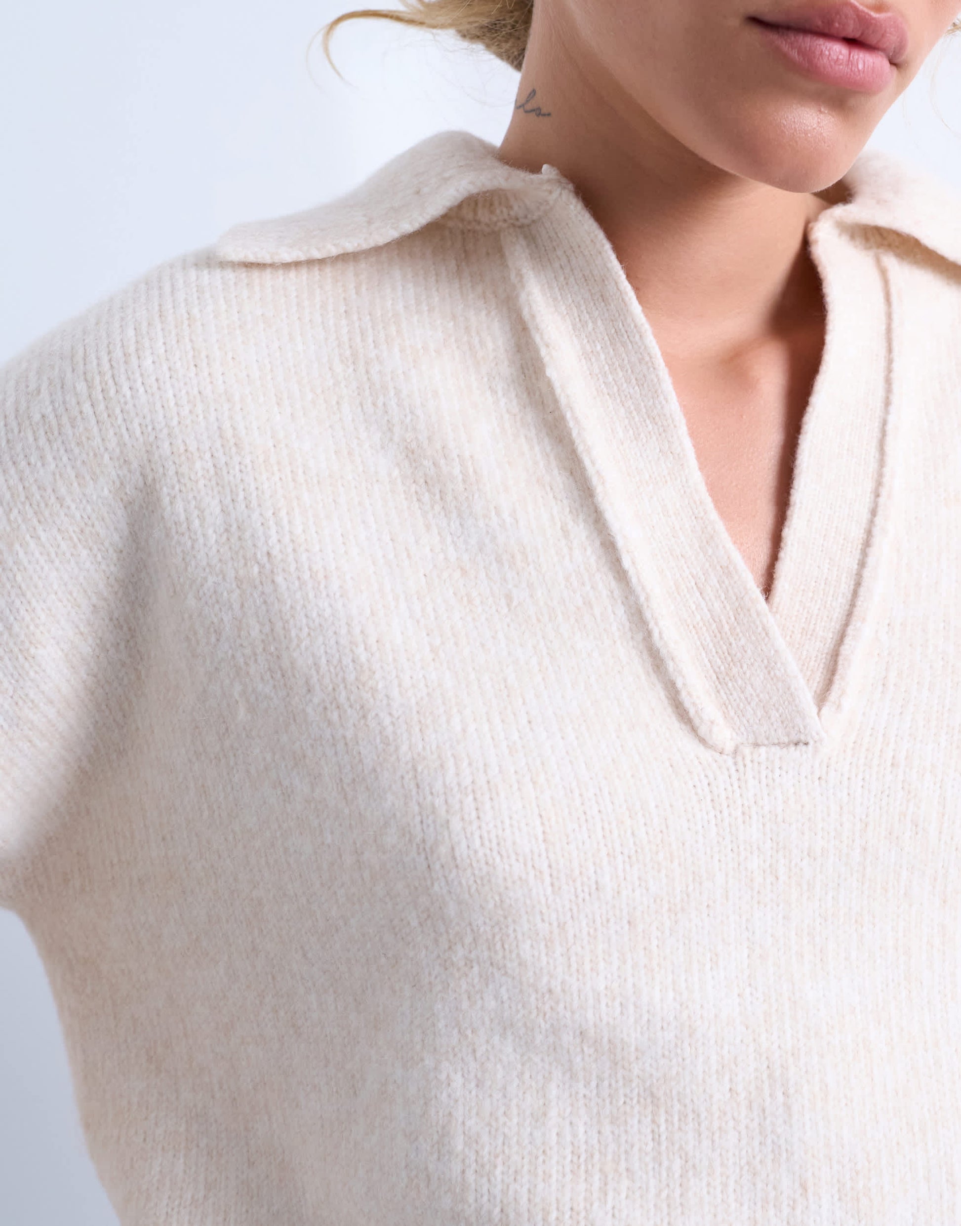 Topshop knitted v neck collar jumper in oat