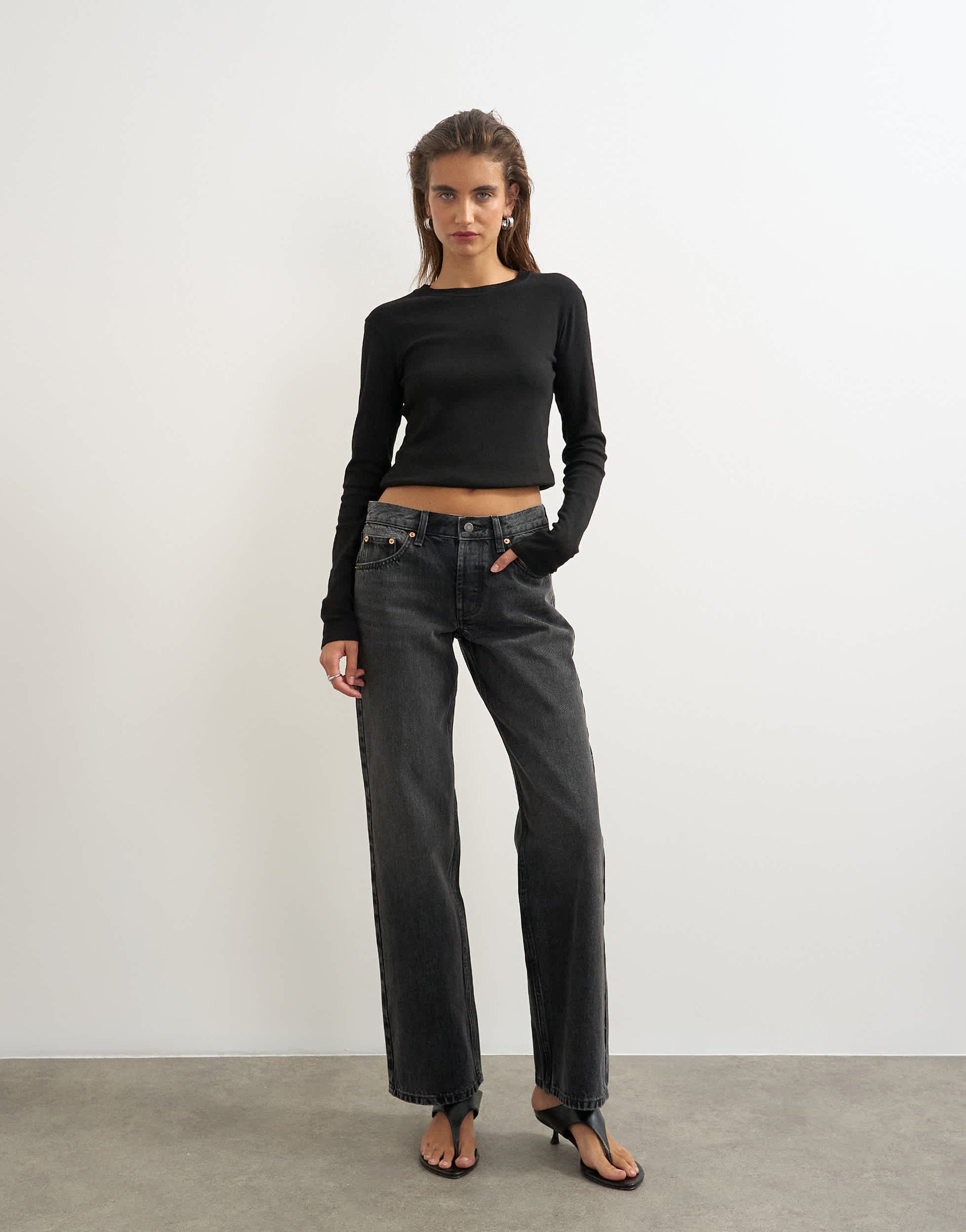 Topshop Ember low rise relaxed straight leg jean in washed black