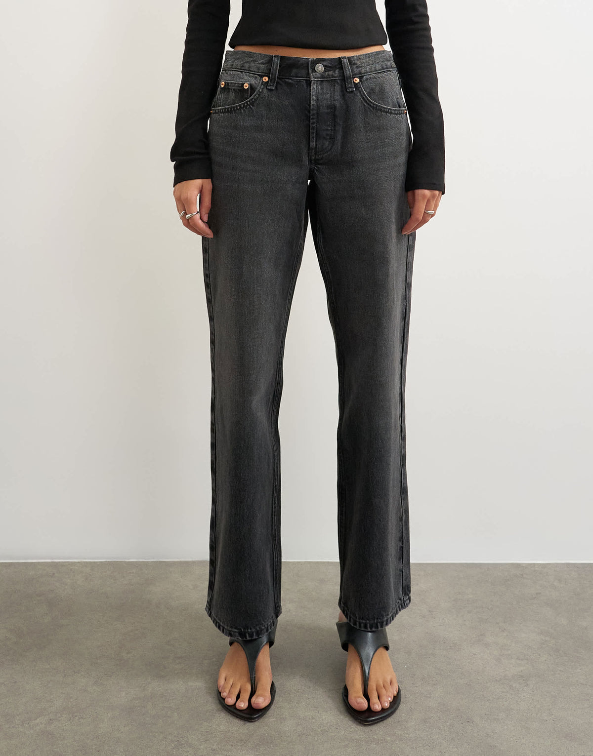 Topshop Ember low rise relaxed straight leg jean in washed black