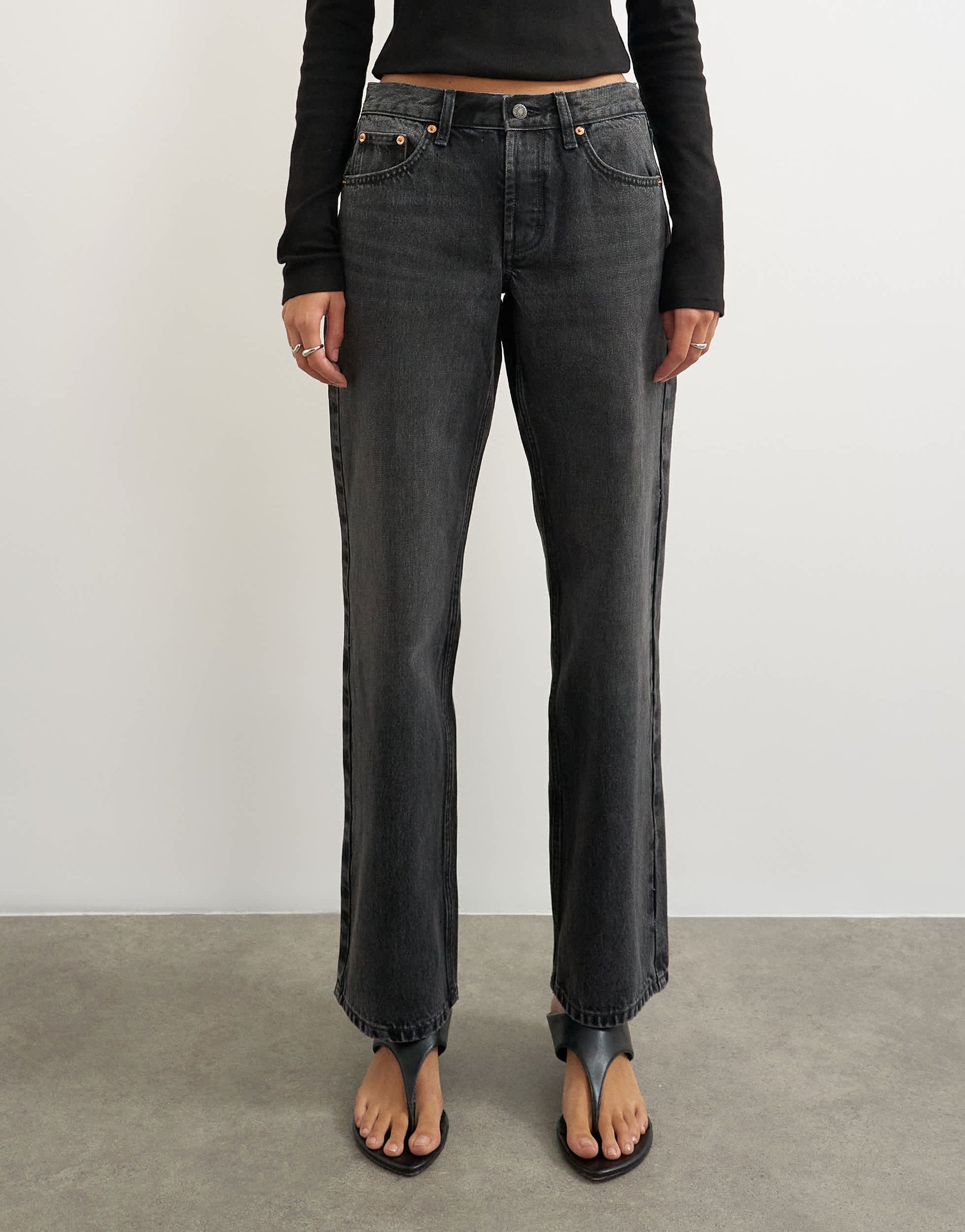 Topshop Ember low rise relaxed straight leg jean in washed black