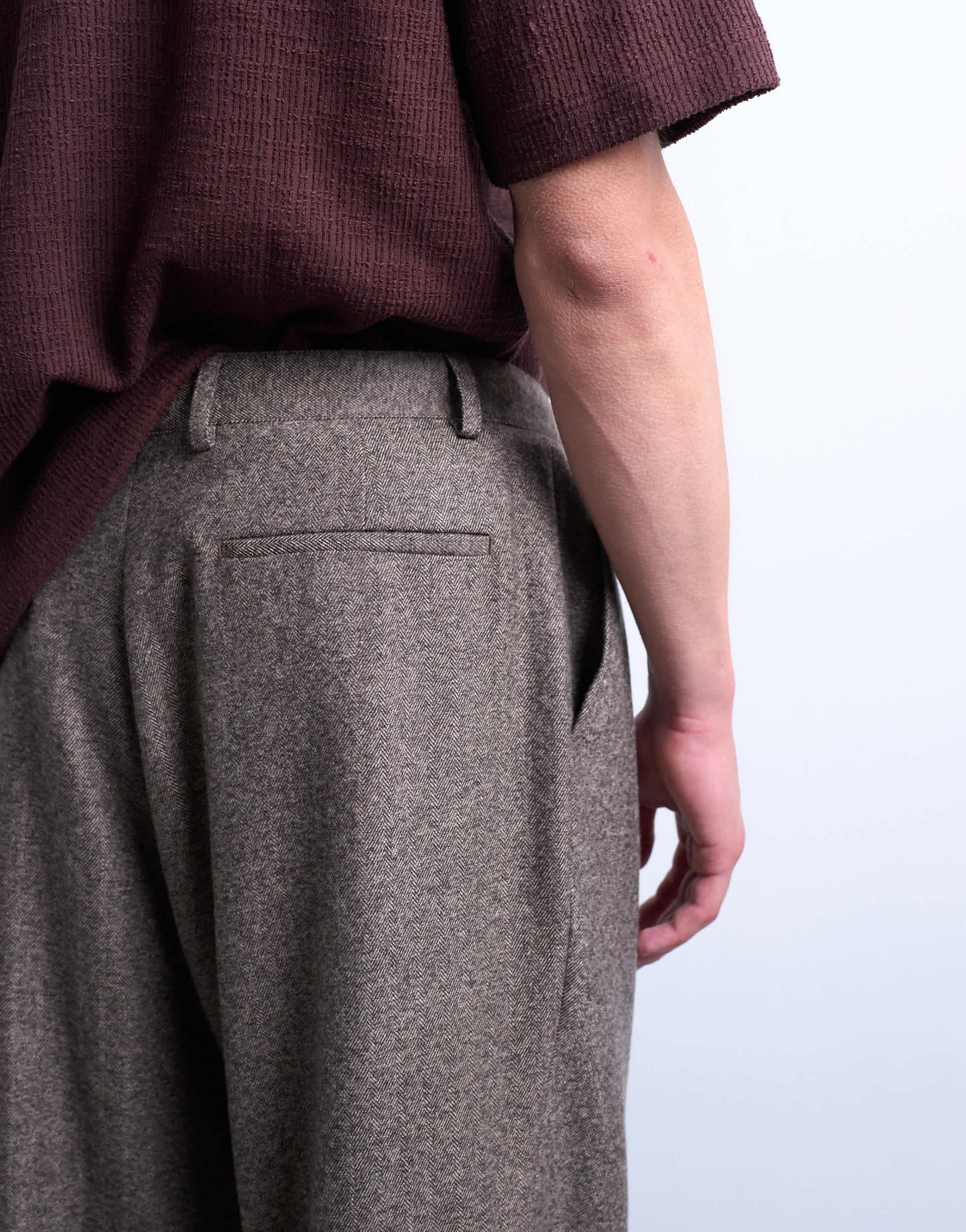 Topman wide leg pleated herringbone trouser in brown