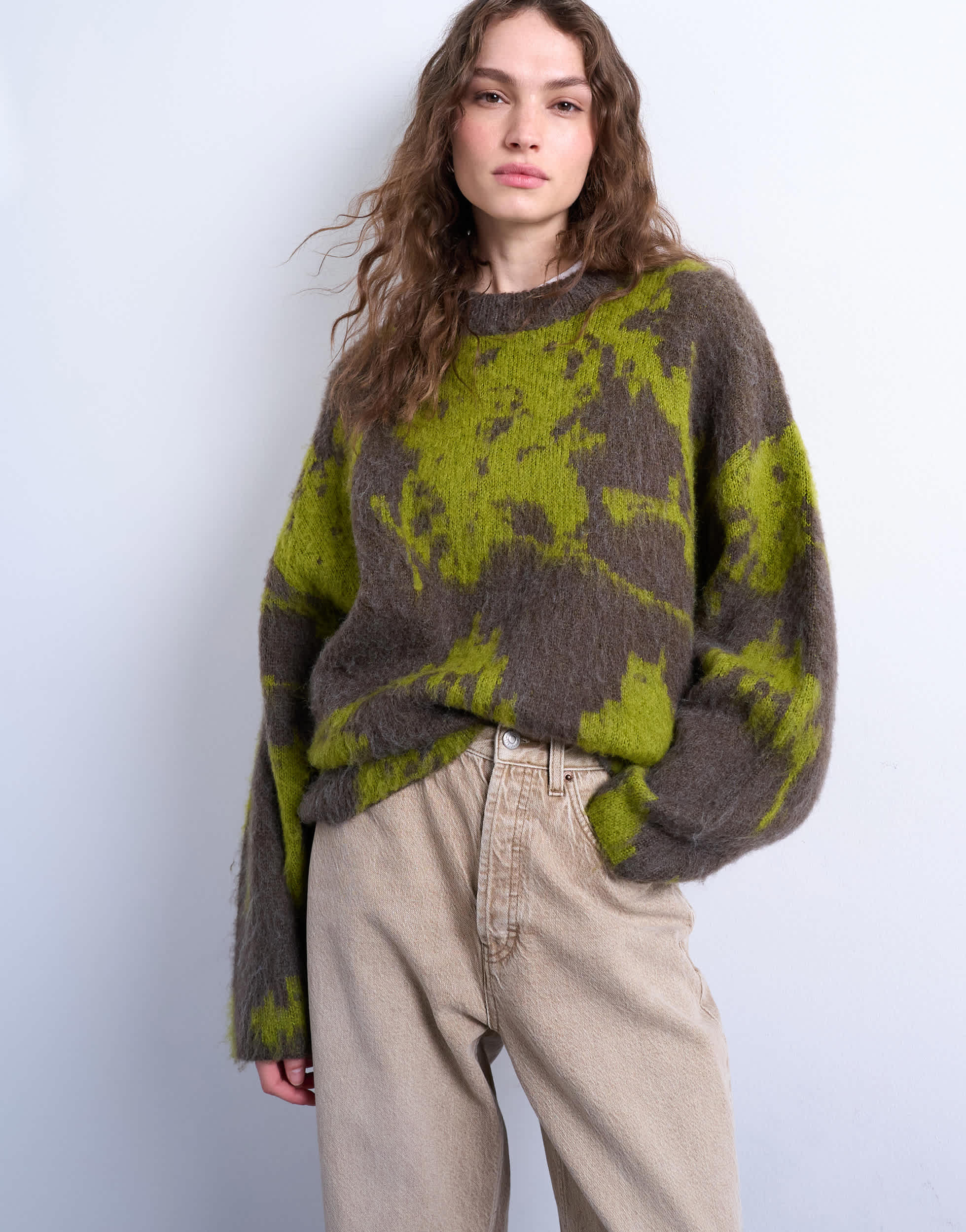Topshop Strickpullover mit verschwommenem Blumenmuster in Grün