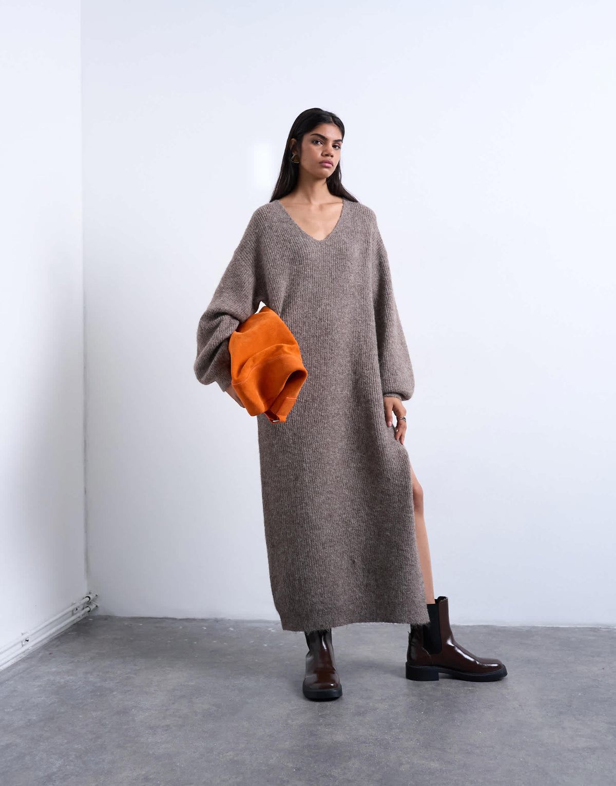 Topshop knitted v neck slouchy midi dress in chocolate