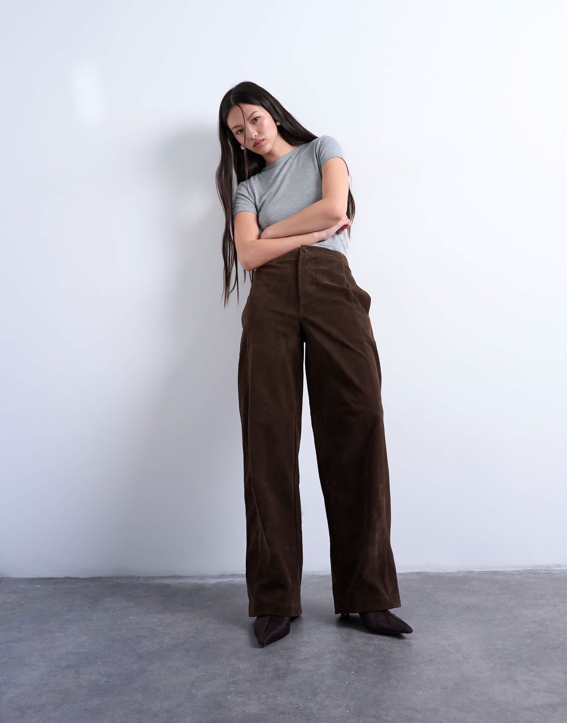 Pantalon large en suédine marron Topshop avec détails de coutures
