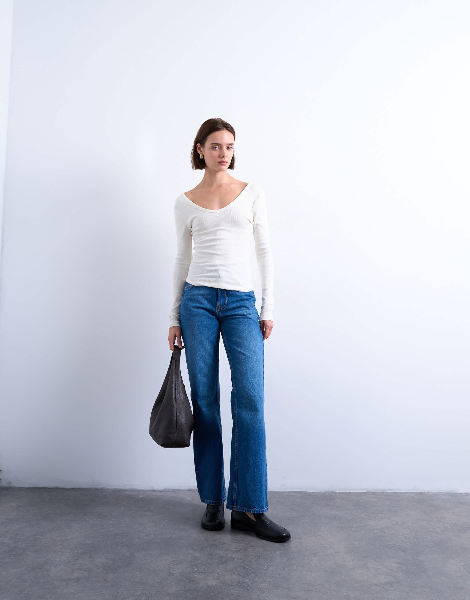 Topshop rib v-neck long sleeve curved hem top in ecru