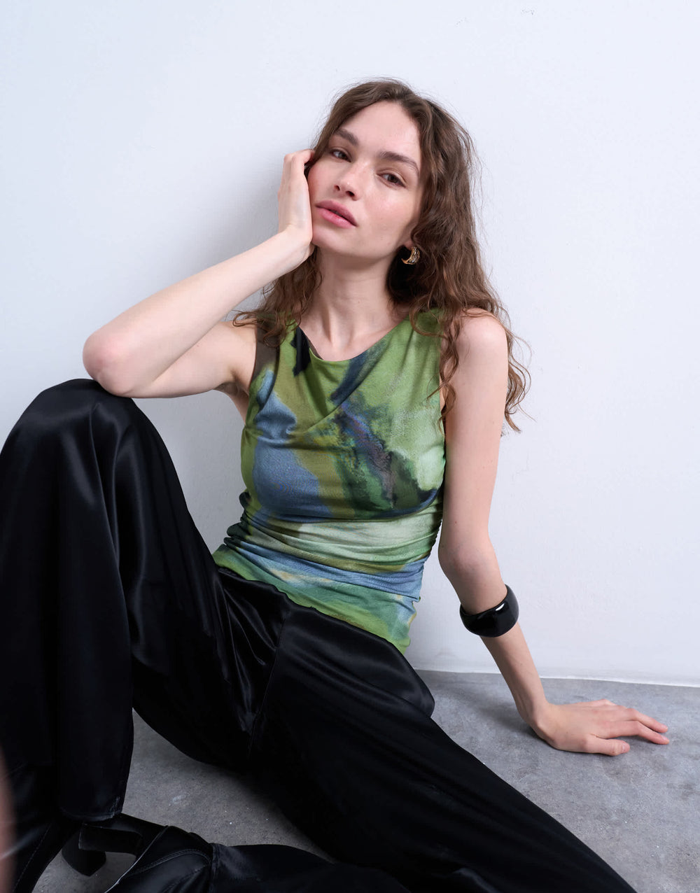 Topshop Tanktop mit abstraktem Print und Raffungen an der Seite in Grün