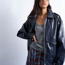 Topshop Bomberjacke aus Kunstleder in verwaschenem Blau