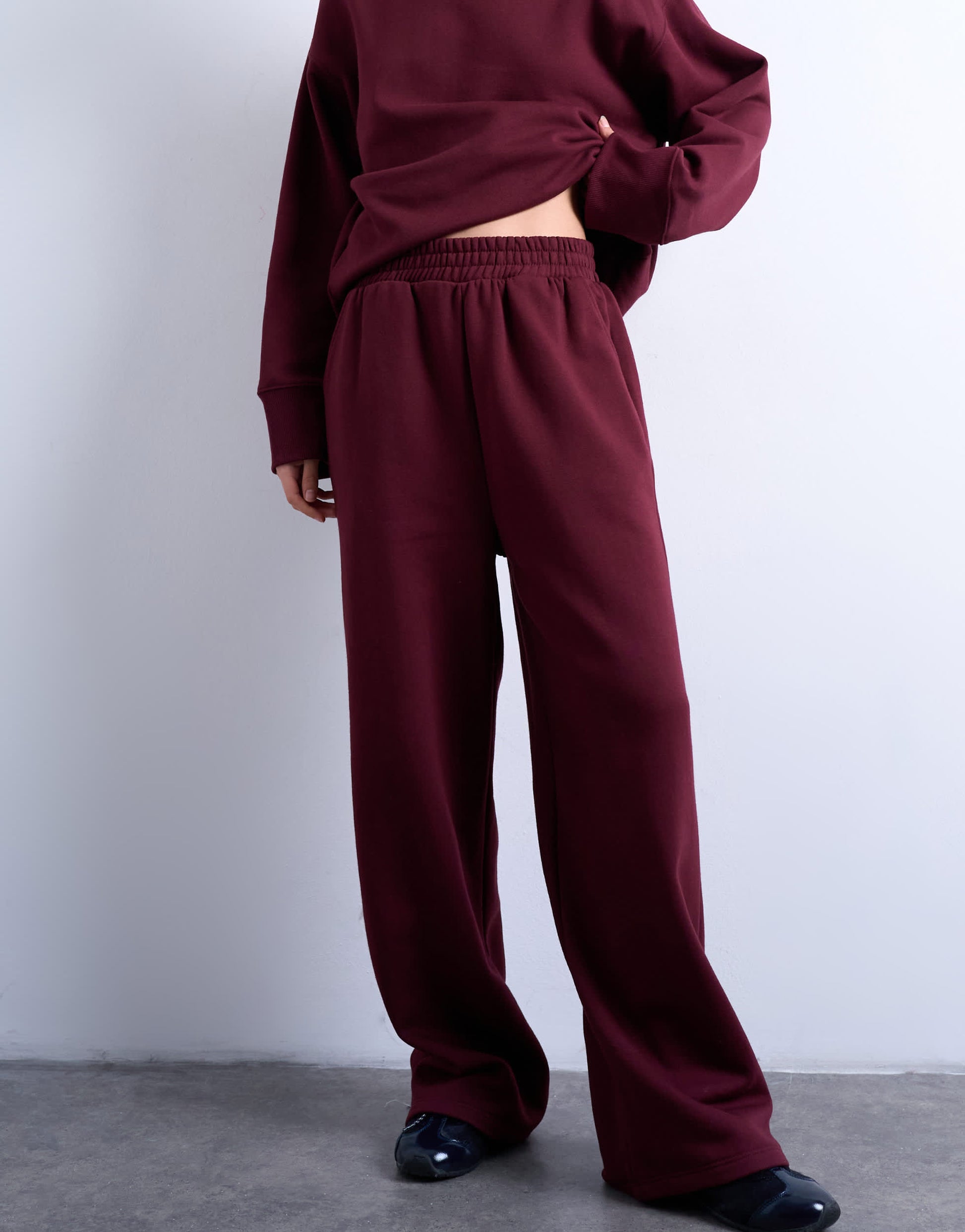 Topshop straight leg jogger in burgundy