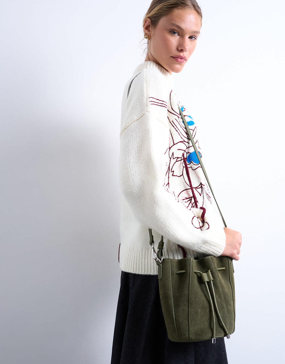 Topshop Colette Beuteltasche aus echtem Wildleder in Khaki