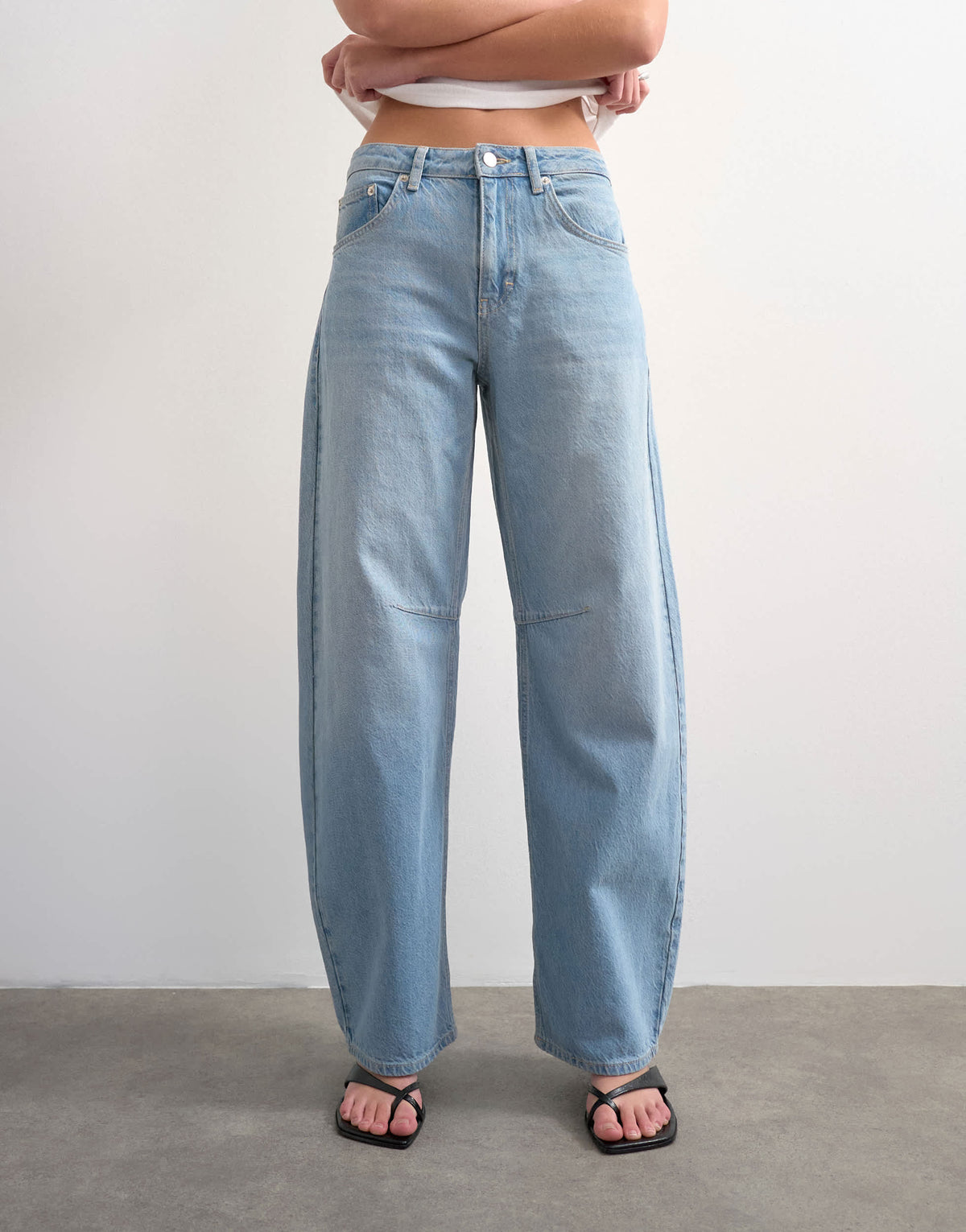 Topshop Barrel mid rise jean in bleach