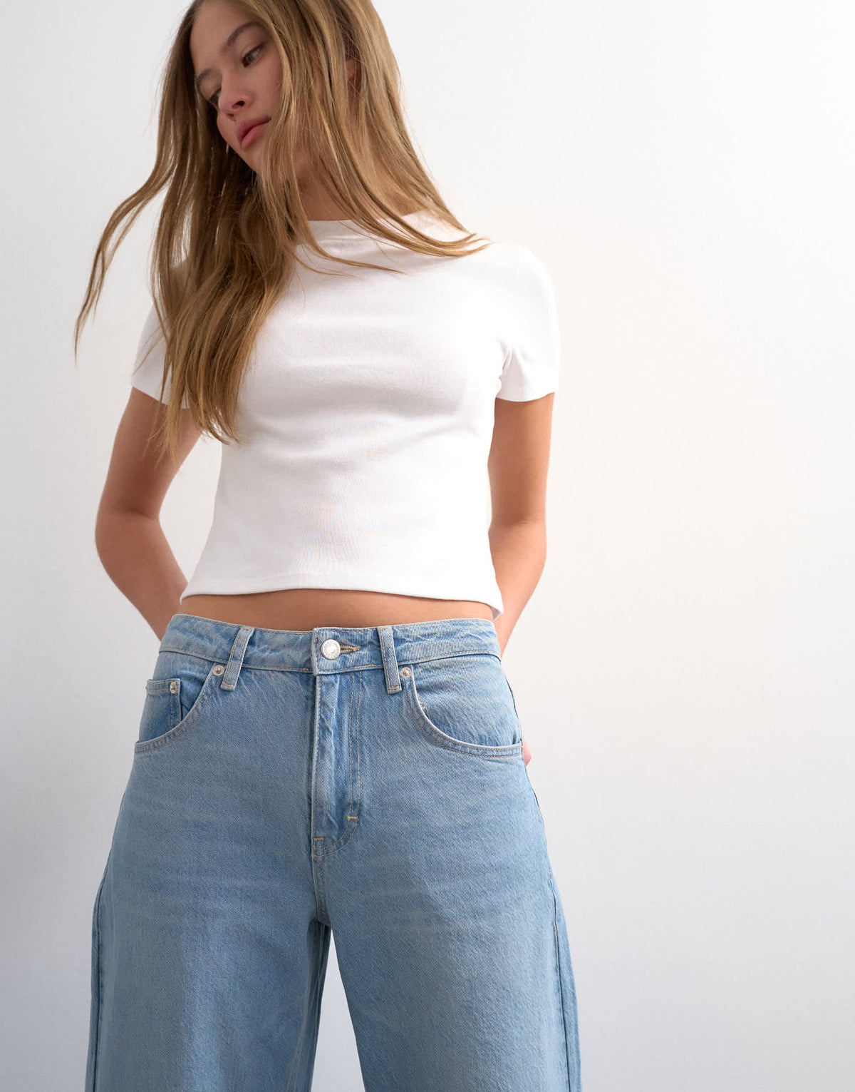 Topshop Barrel mid rise jean in bleach