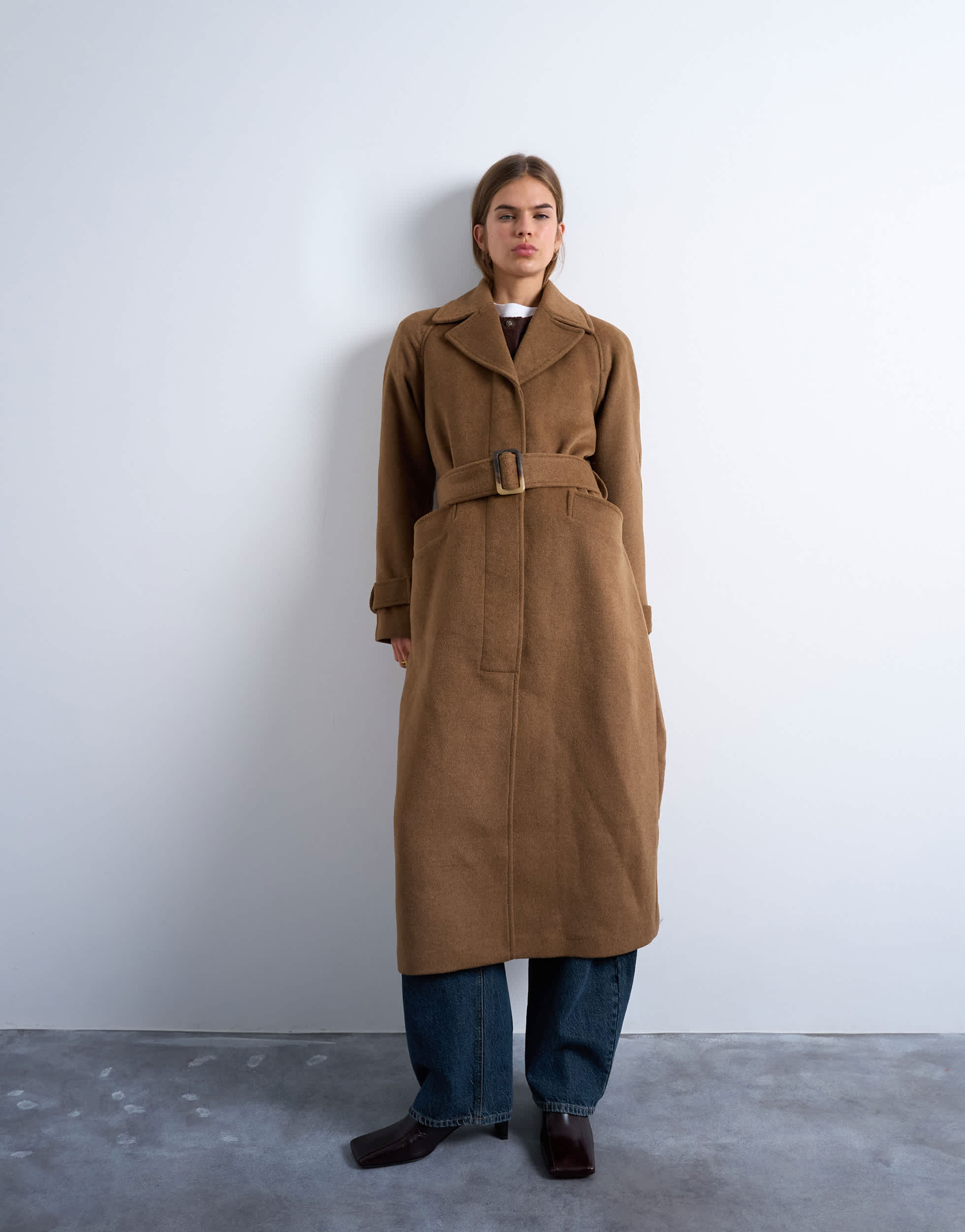 Topshop: Formeller Longline-Mantel mit Gürtel aus Wolle in Camel