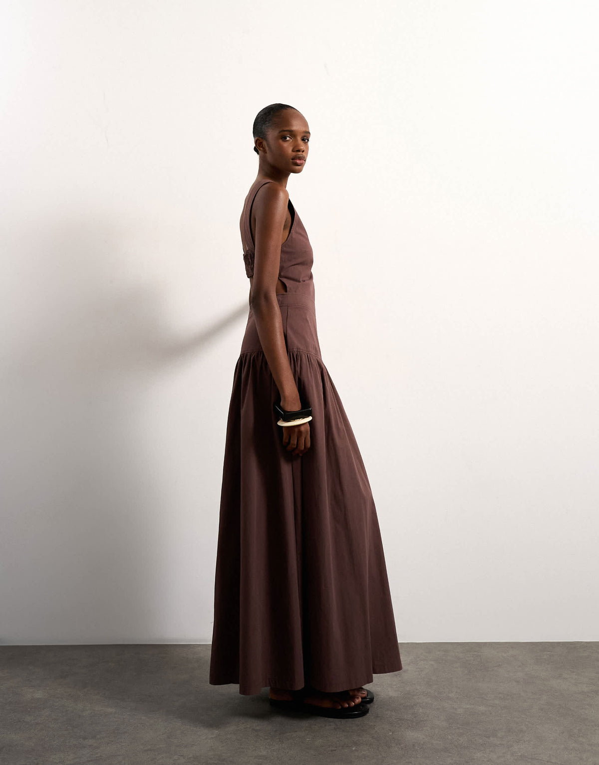 Topshop cut out waist poplin maxi dress in chocolate