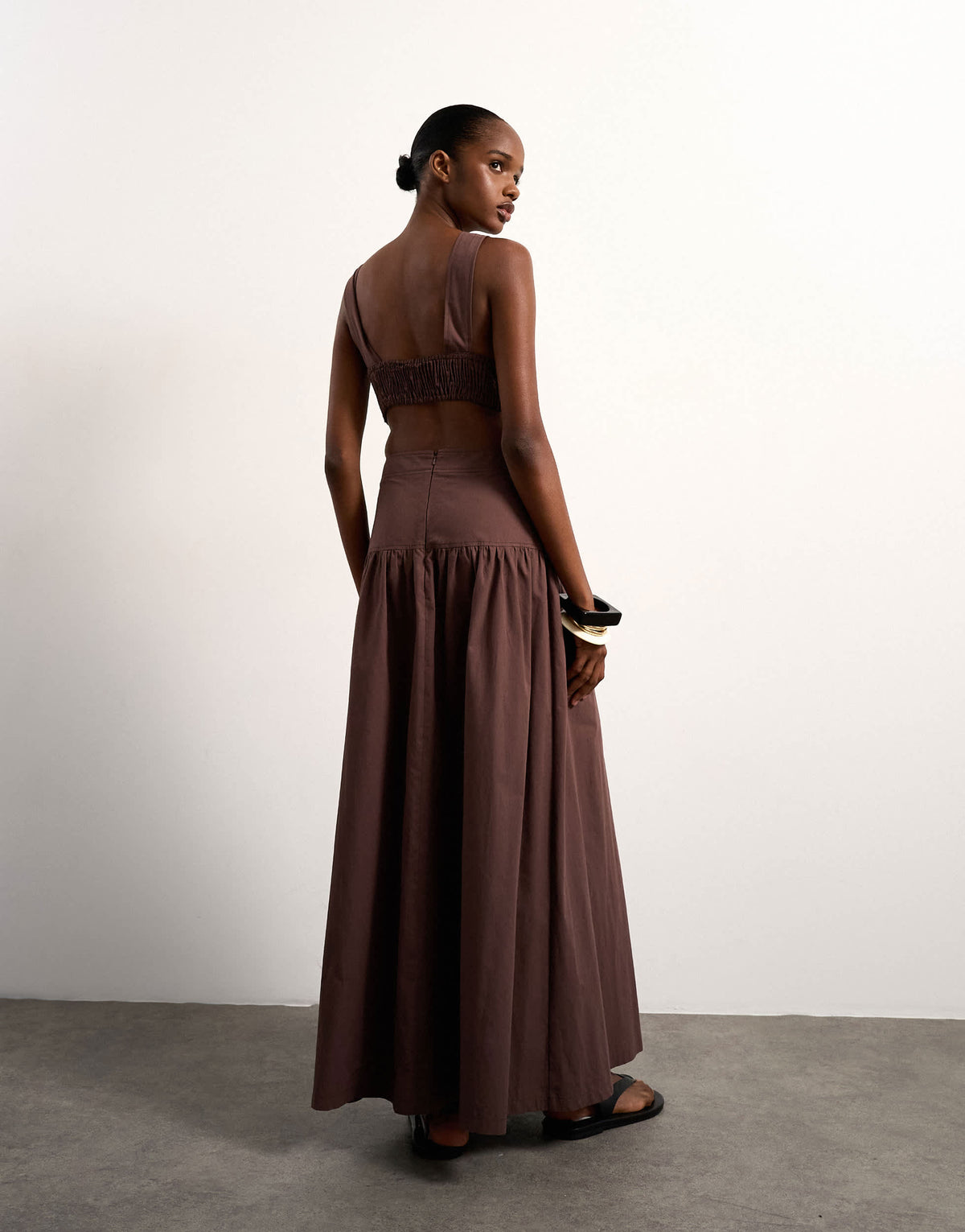 Topshop cut out waist poplin maxi dress in chocolate