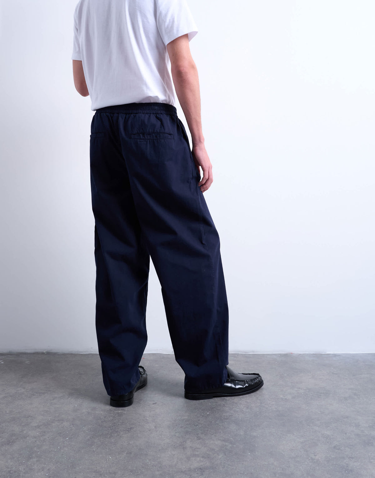 Topman taper fit twill trouser in navy