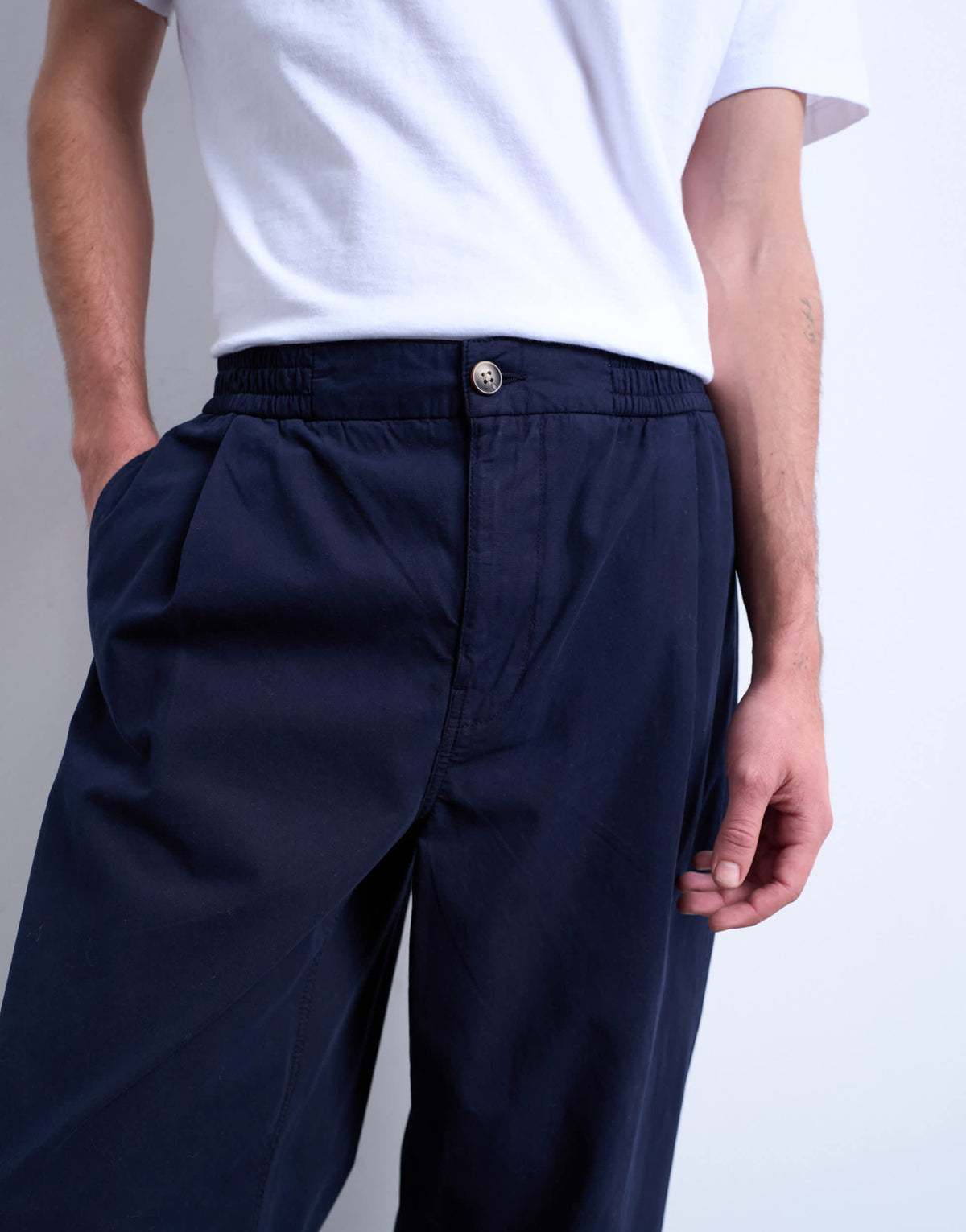 Topman taper fit twill trouser in navy