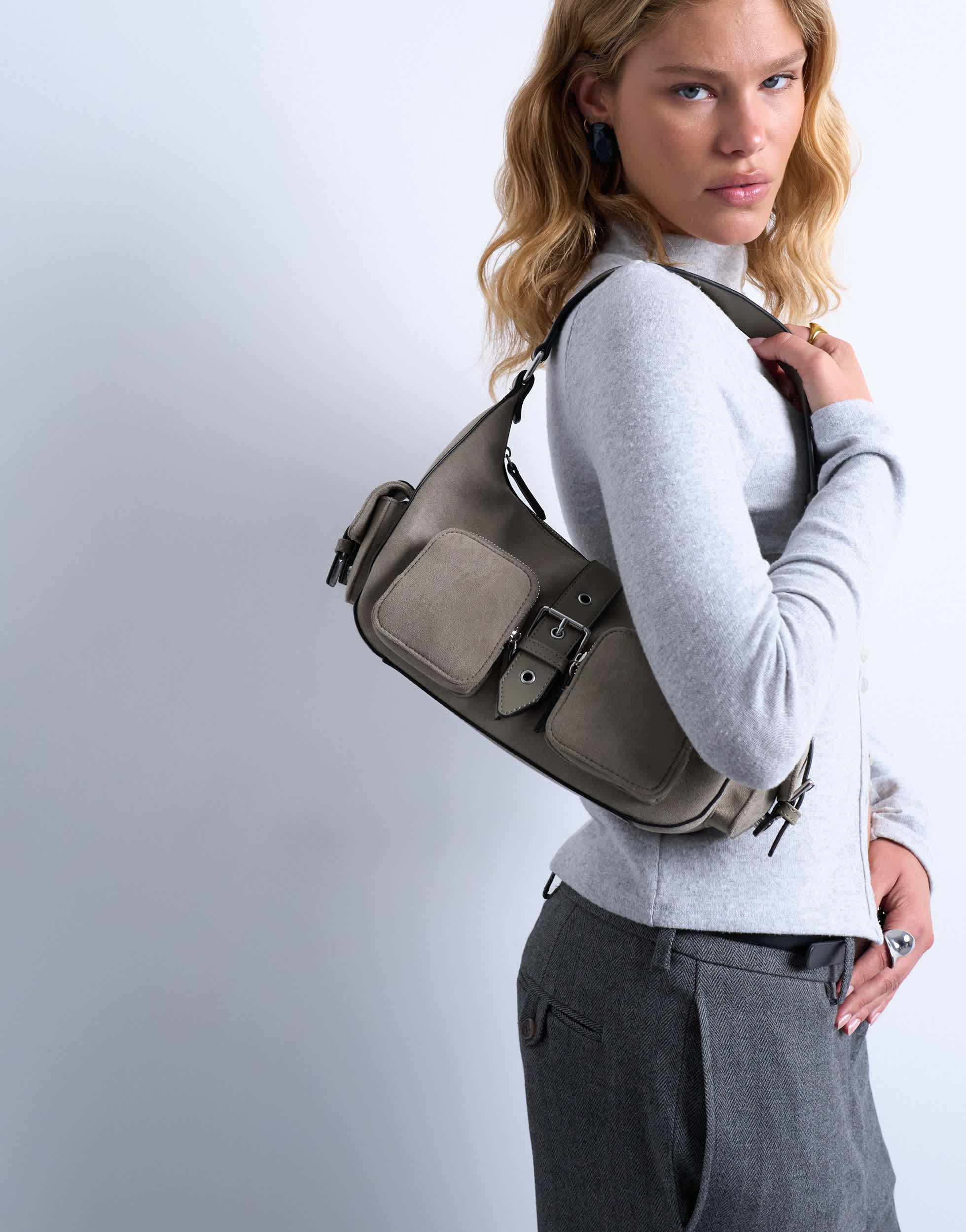 Sac bandoulière Topshop Sunrise en daim taupe avec poche