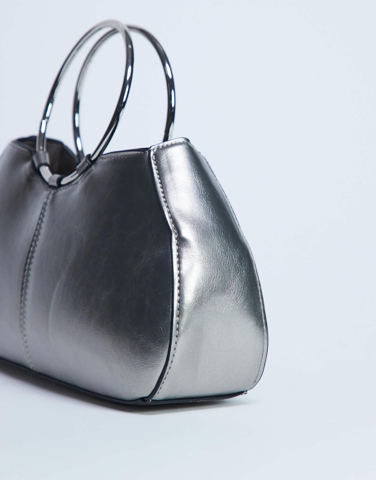 Topshop Griffith metal ring handle grab bag in silver