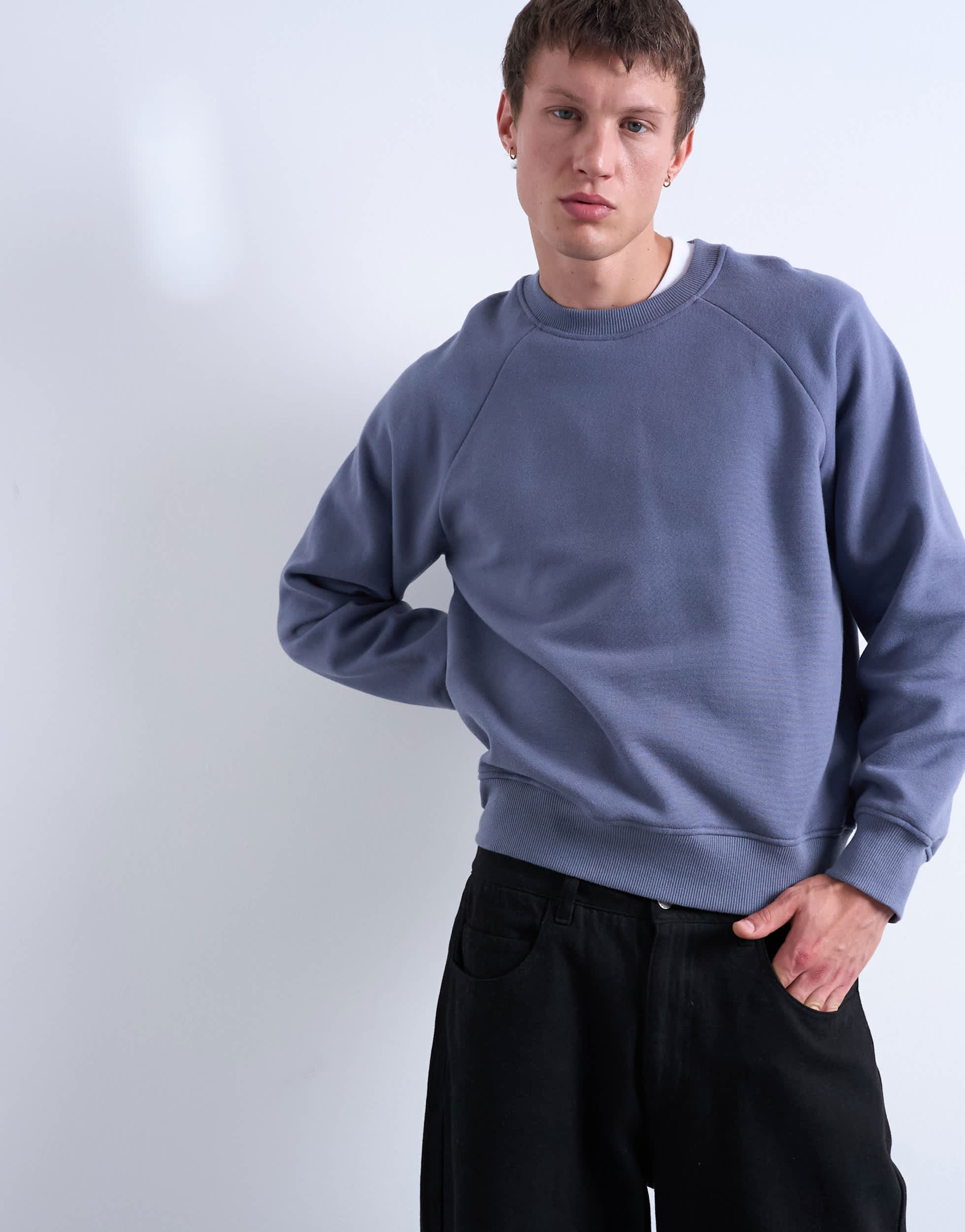Sweat-shirt raglan coupe carrée Topman bleu moyen