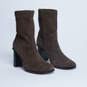 Topshop Nellie Stiefelette aus echtem Wildleder mit Absatz in Schokoladenbraun