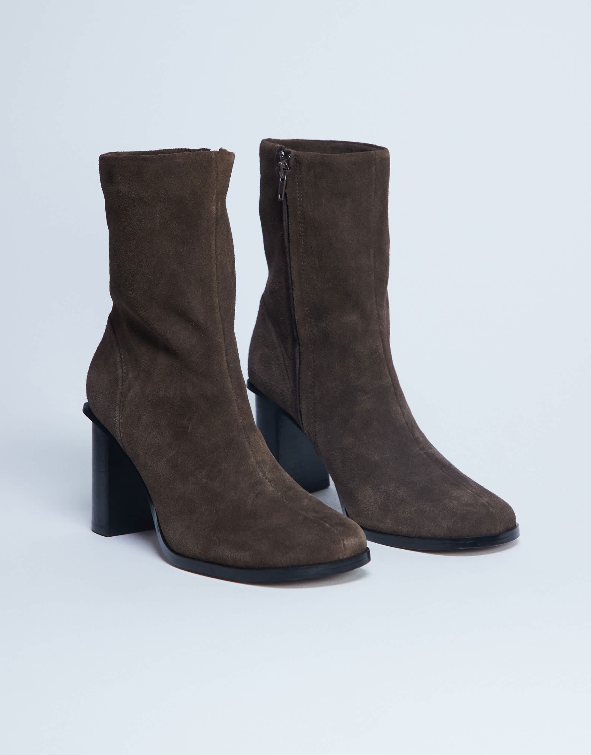 Topshop Nellie Stiefelette aus echtem Wildleder mit Absatz in Schokoladenbraun