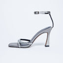 Topshop Fifi Sandale mit verziertem Absatz in Silber